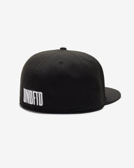 UNDEFEATED X NE ICON FITTED - BLACK