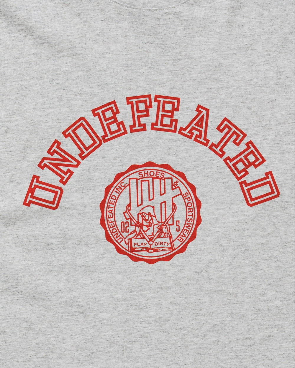UNDEFEATED CREST S/S TEE - HEATHER GREY