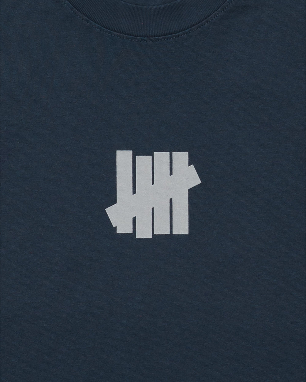UNDEFEATED SCREW U S/S TEE - NAVY