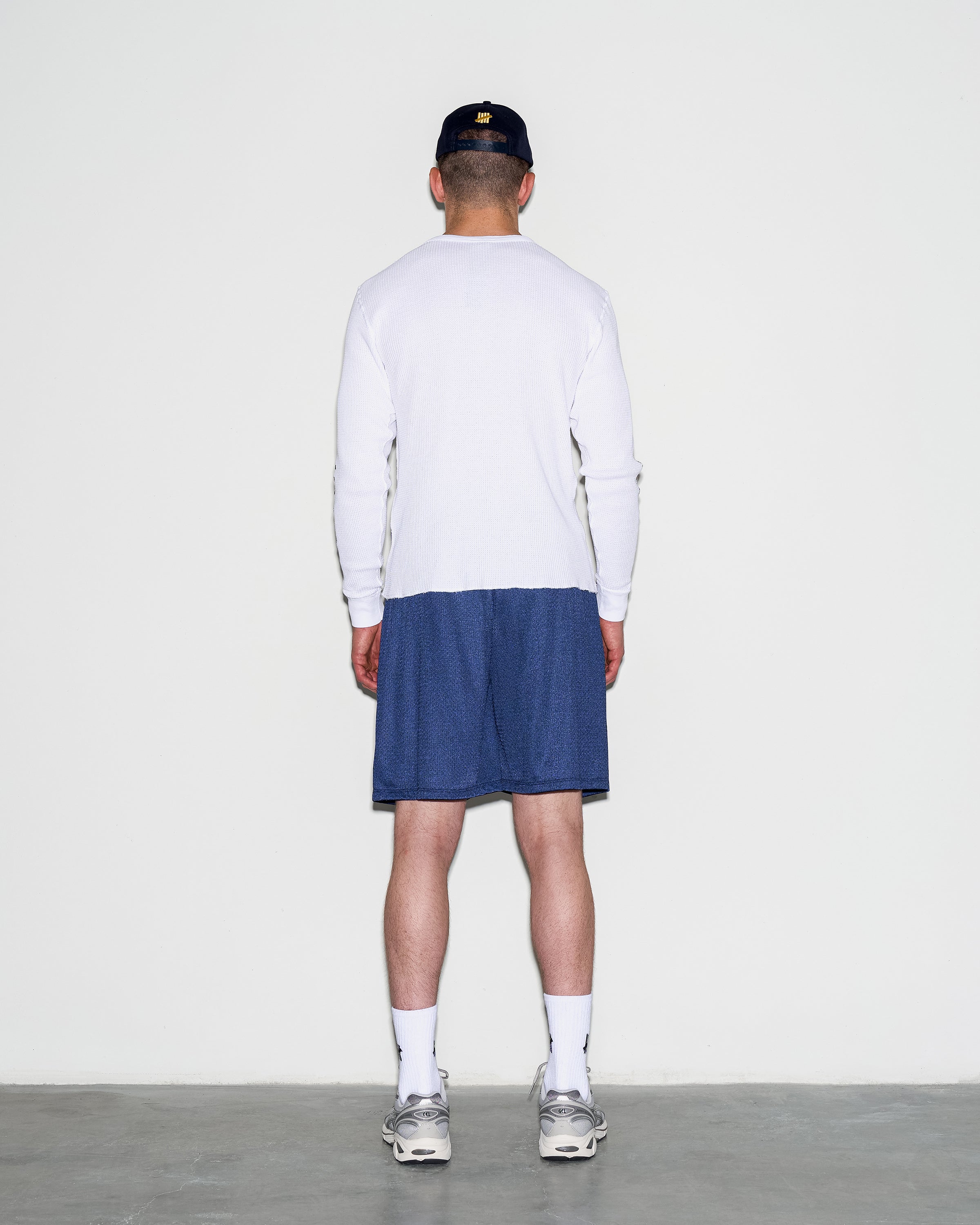 UACTP X GARDAR EIDE EINARSSON STENCIL L/S THERMAL - WHITE