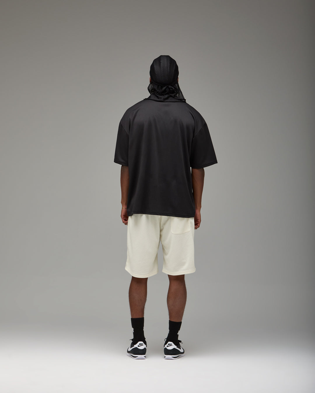 UNDEFEATED ICON HOOP SHORT - IVORY