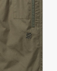 UNDEFEATED PATCHWORK SHORT - OLIVE