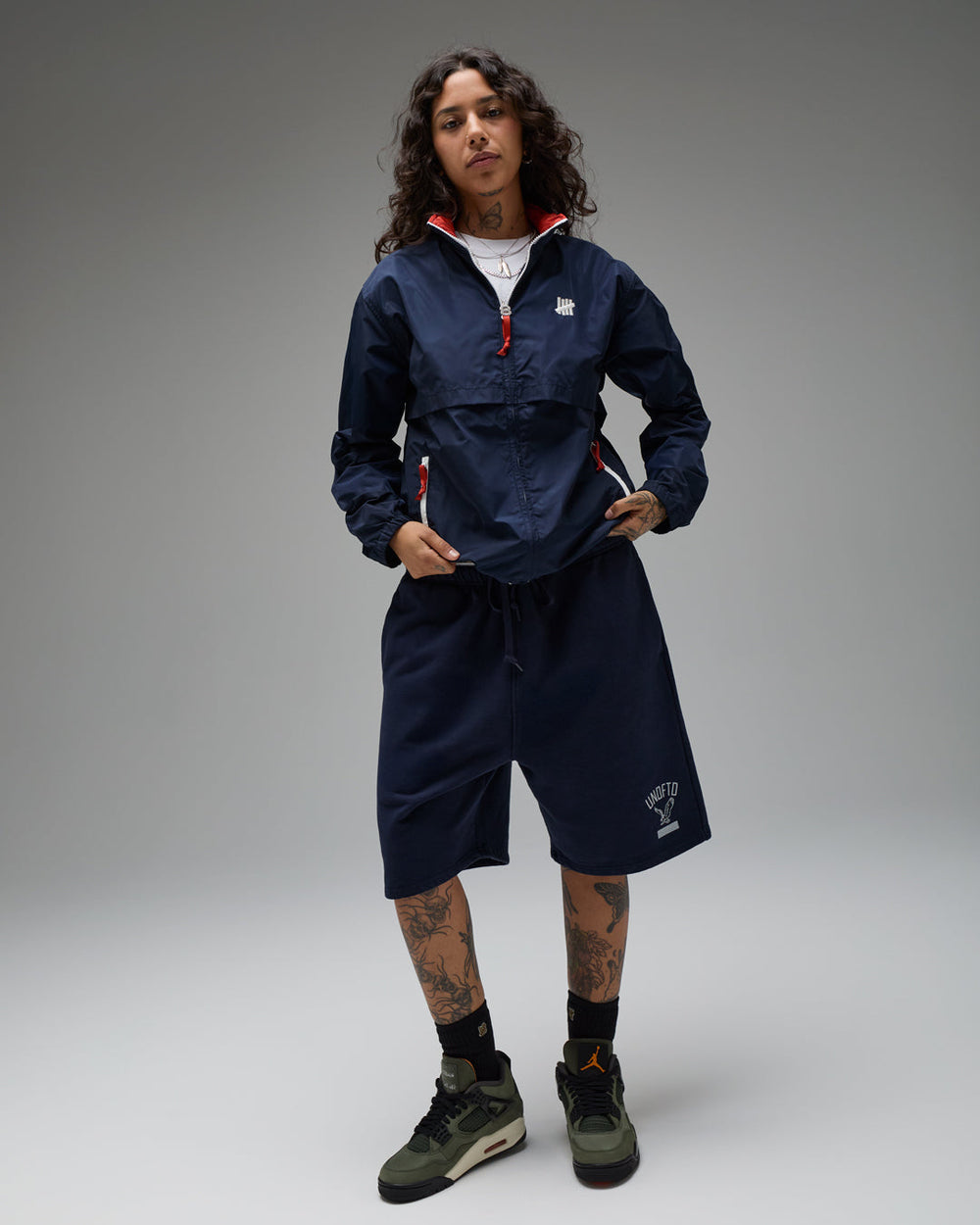 UNDEFEATED STATE SWEATSHORT - GREY
