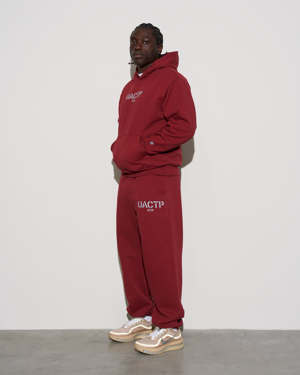 UACTP STENCIL GYM PULLOVER HOOD - BURGUNDY -