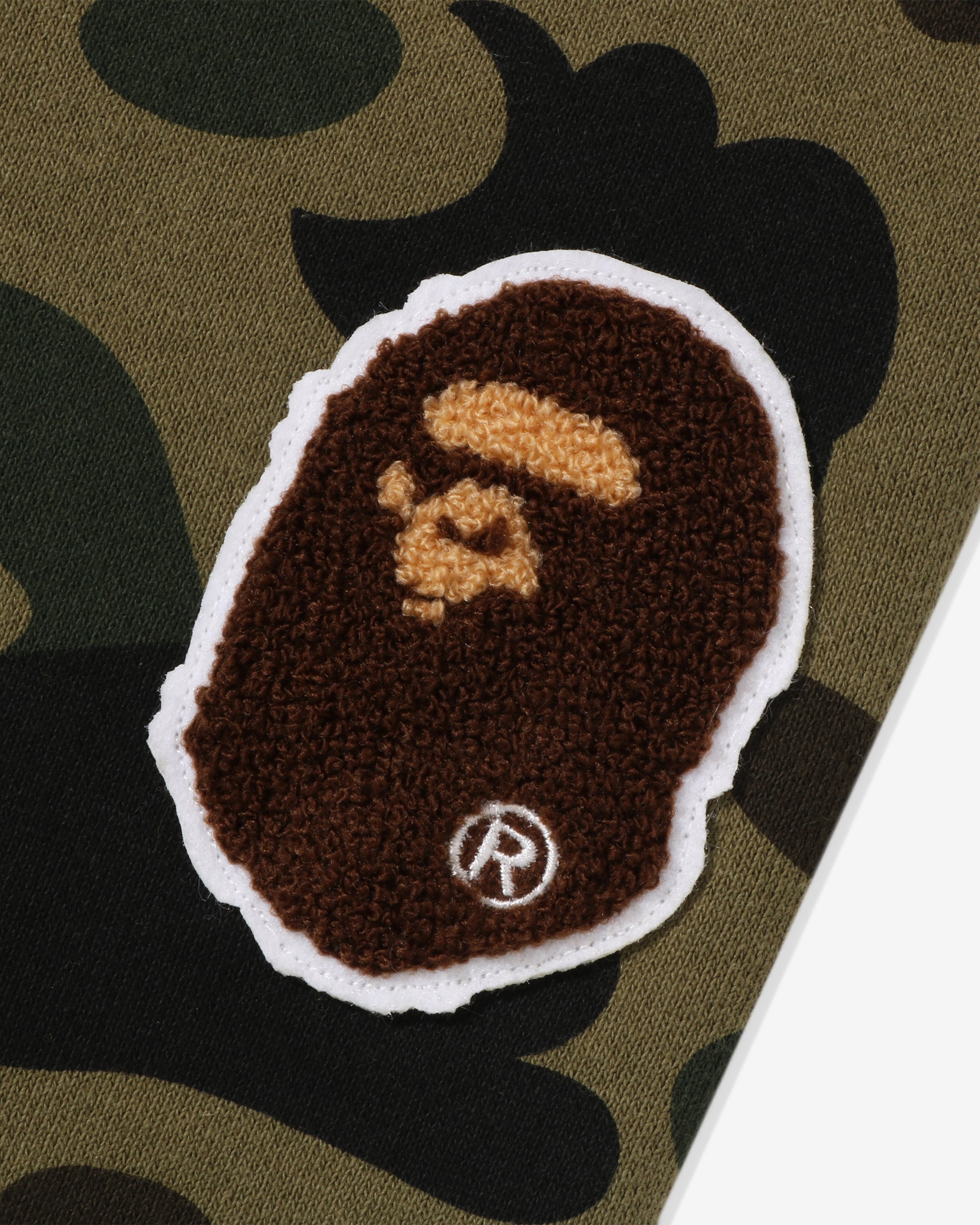 BAPE 1ST CAMO APE HEAD PATCHED SWEAT PANTS - GREEN