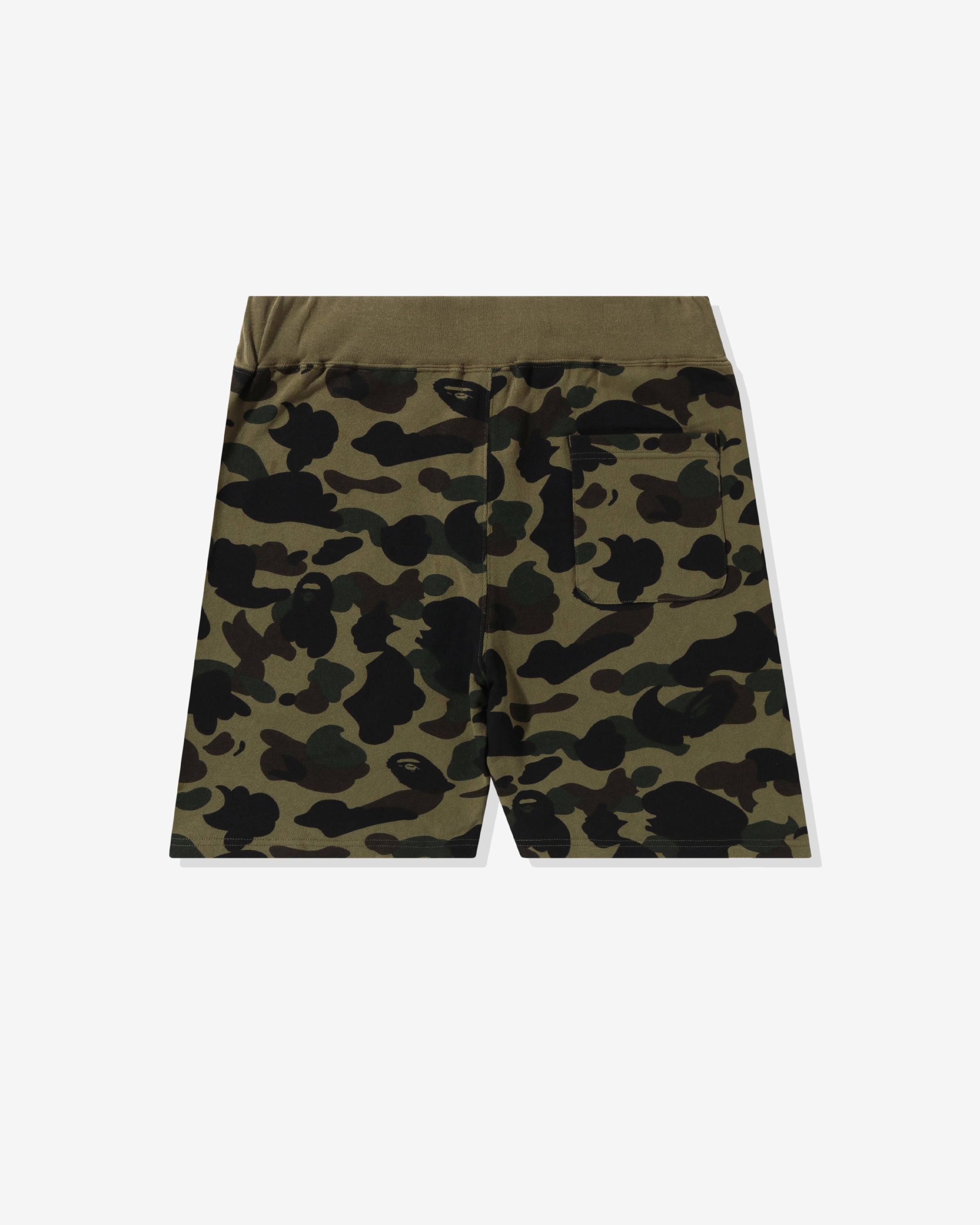 BAPE 1ST CAMO SWEAT SHORTS - GREEN