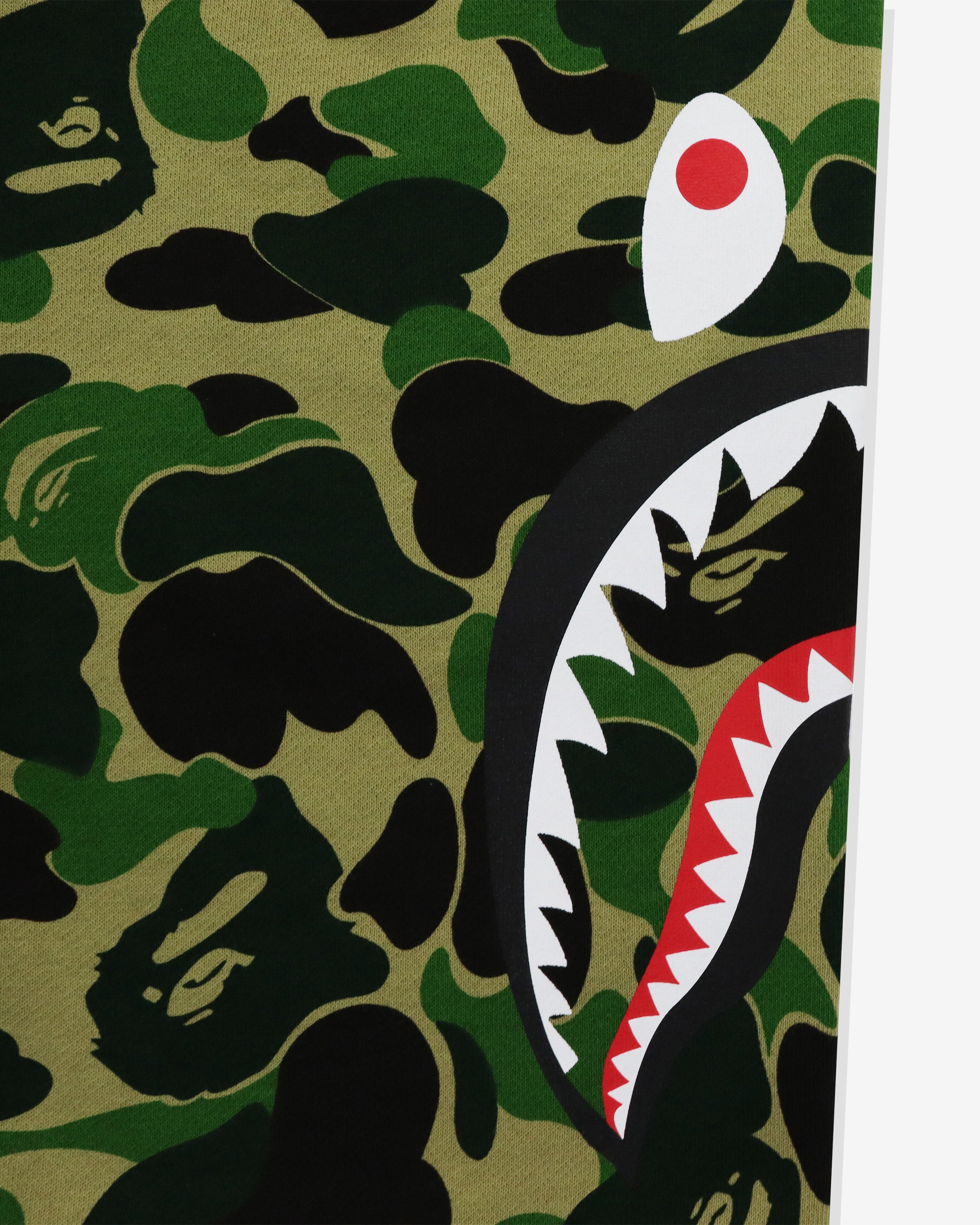 BAPE BIG ABC CAMO SIDE SHARK SWEAT SHORTS - GREEN -