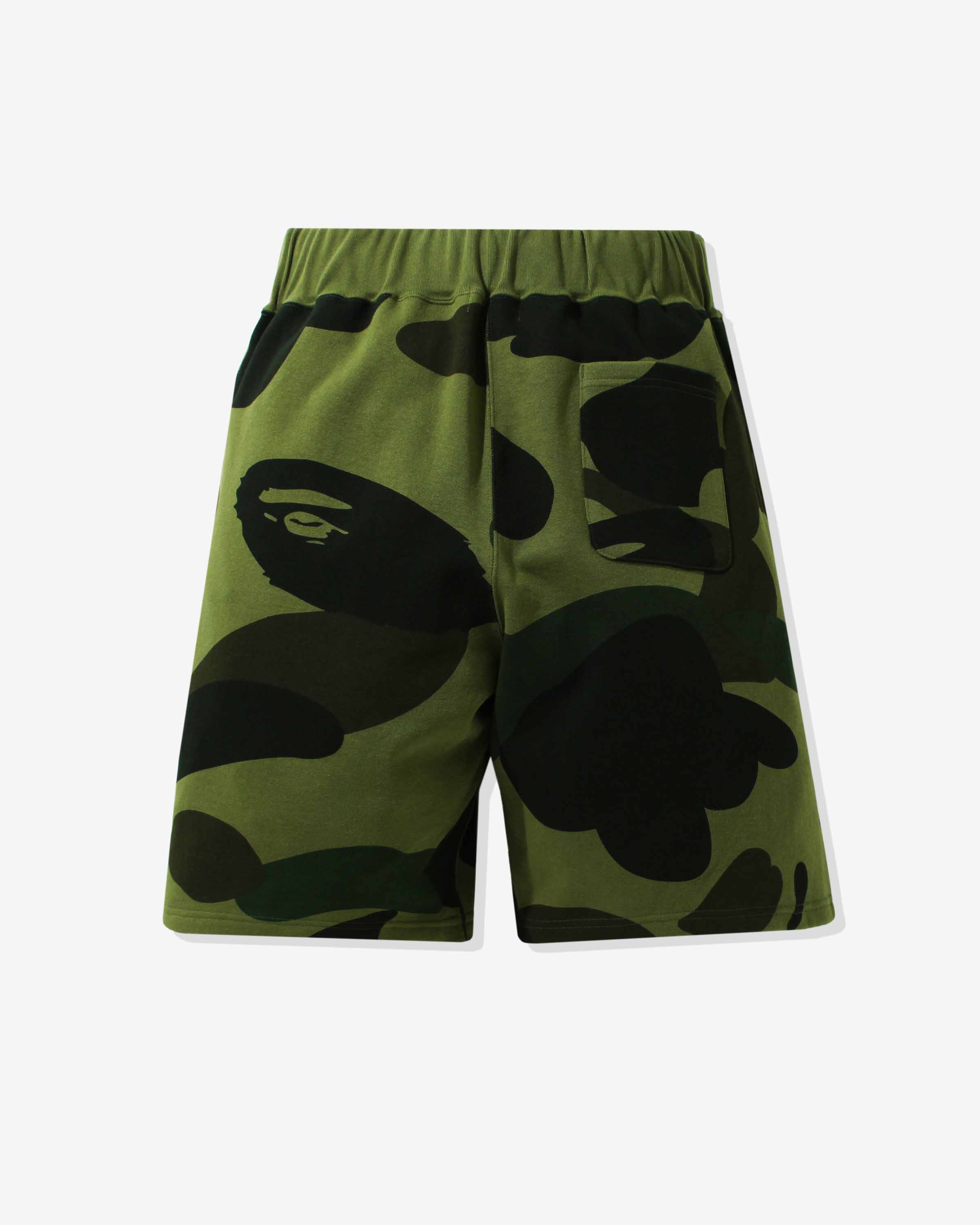 BAPE GIANT 1ST CAMO WIDE FIT SWEAT SHORTS - GREEN