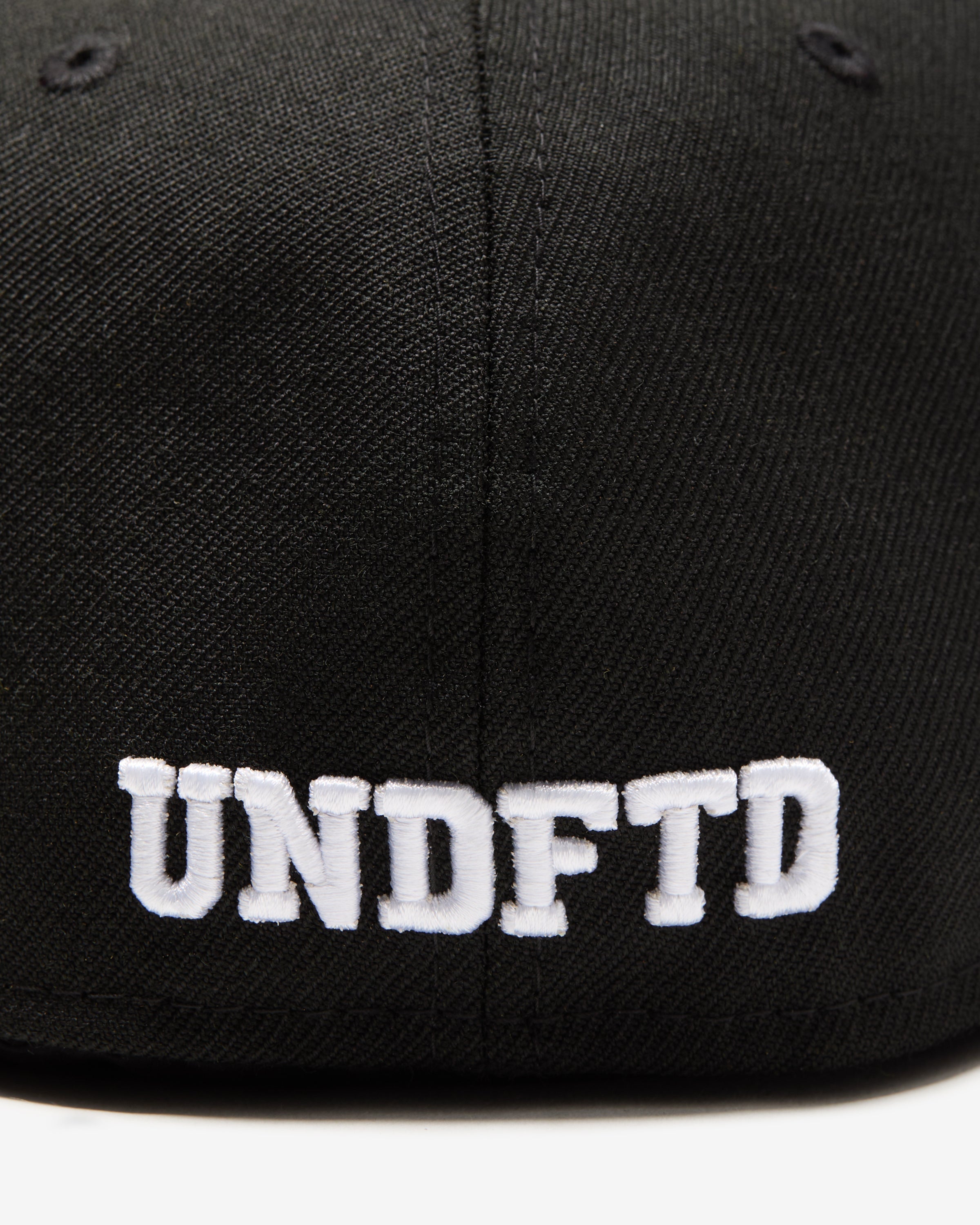UNDEFEATED X NE ALL OVER FITTED - BLACK