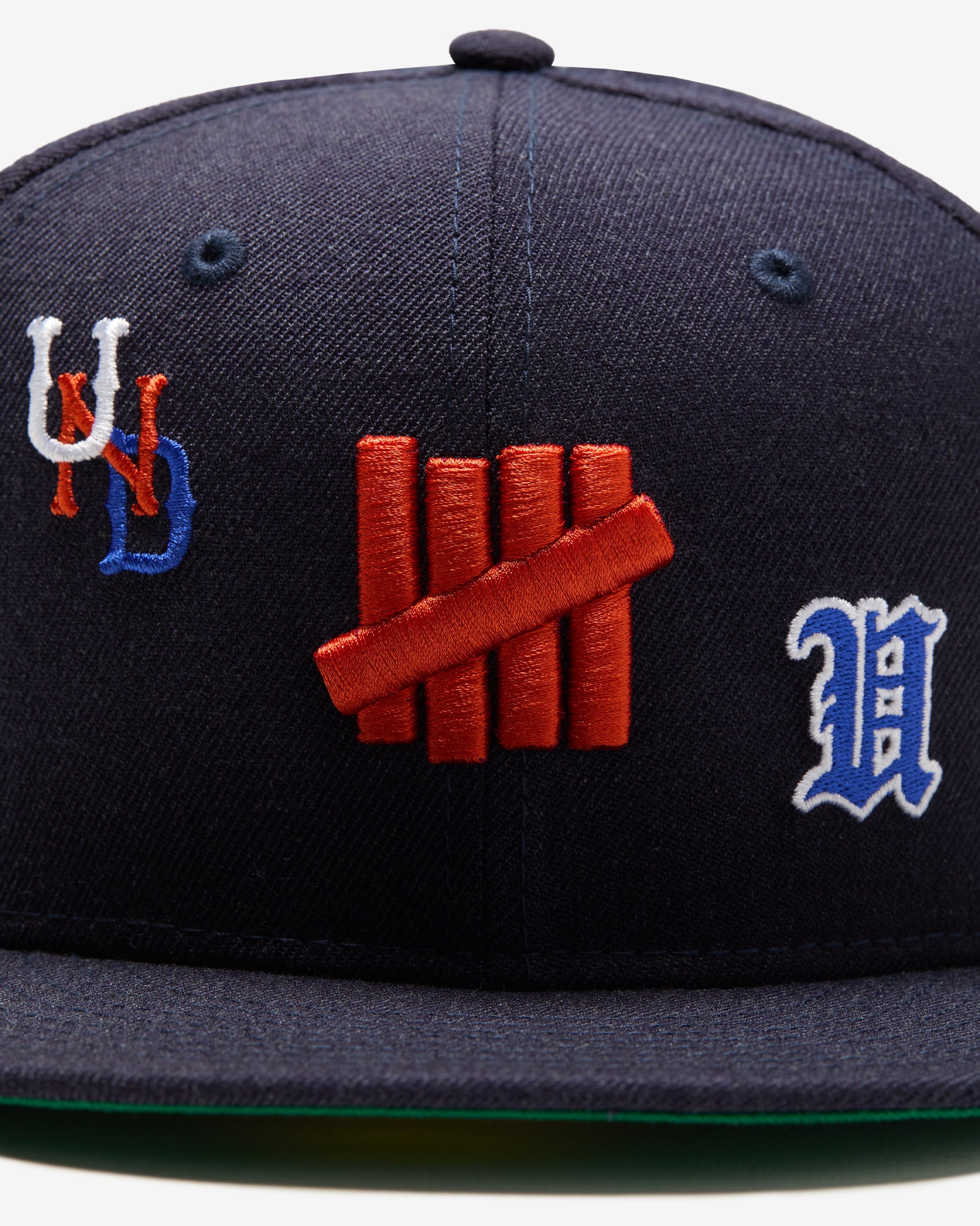 UNDEFEATED X NE ALL OVER FITTED - NAVY