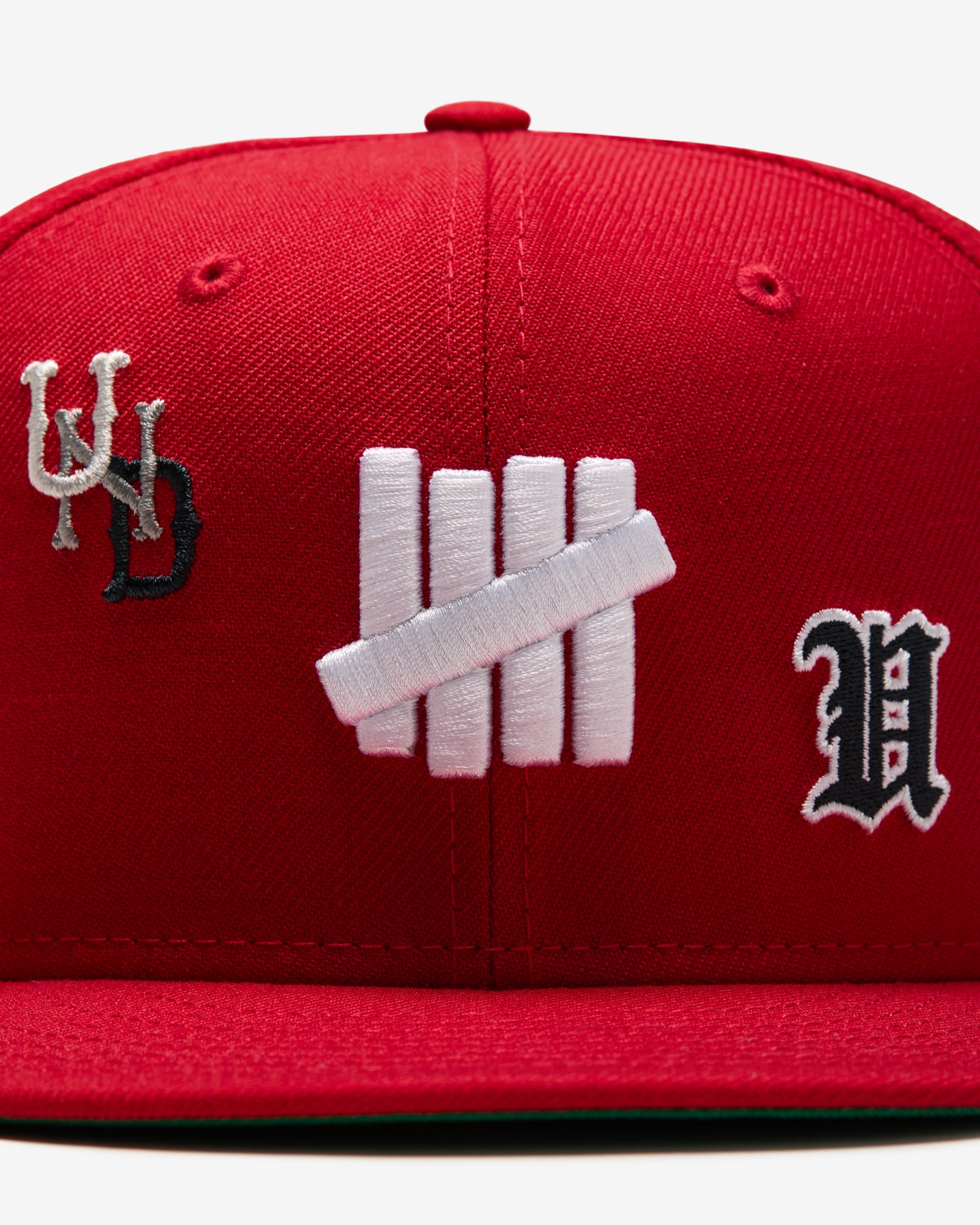 UNDEFEATED X NE ALL OVER FITTED - RED