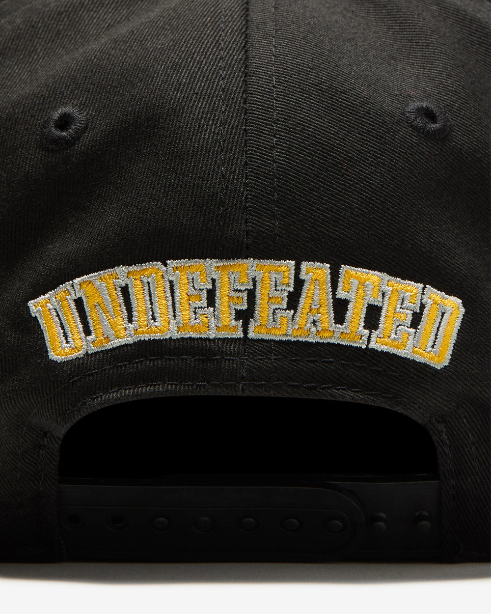 UNDEFEATED 5 SNAPBACK - BLACK -