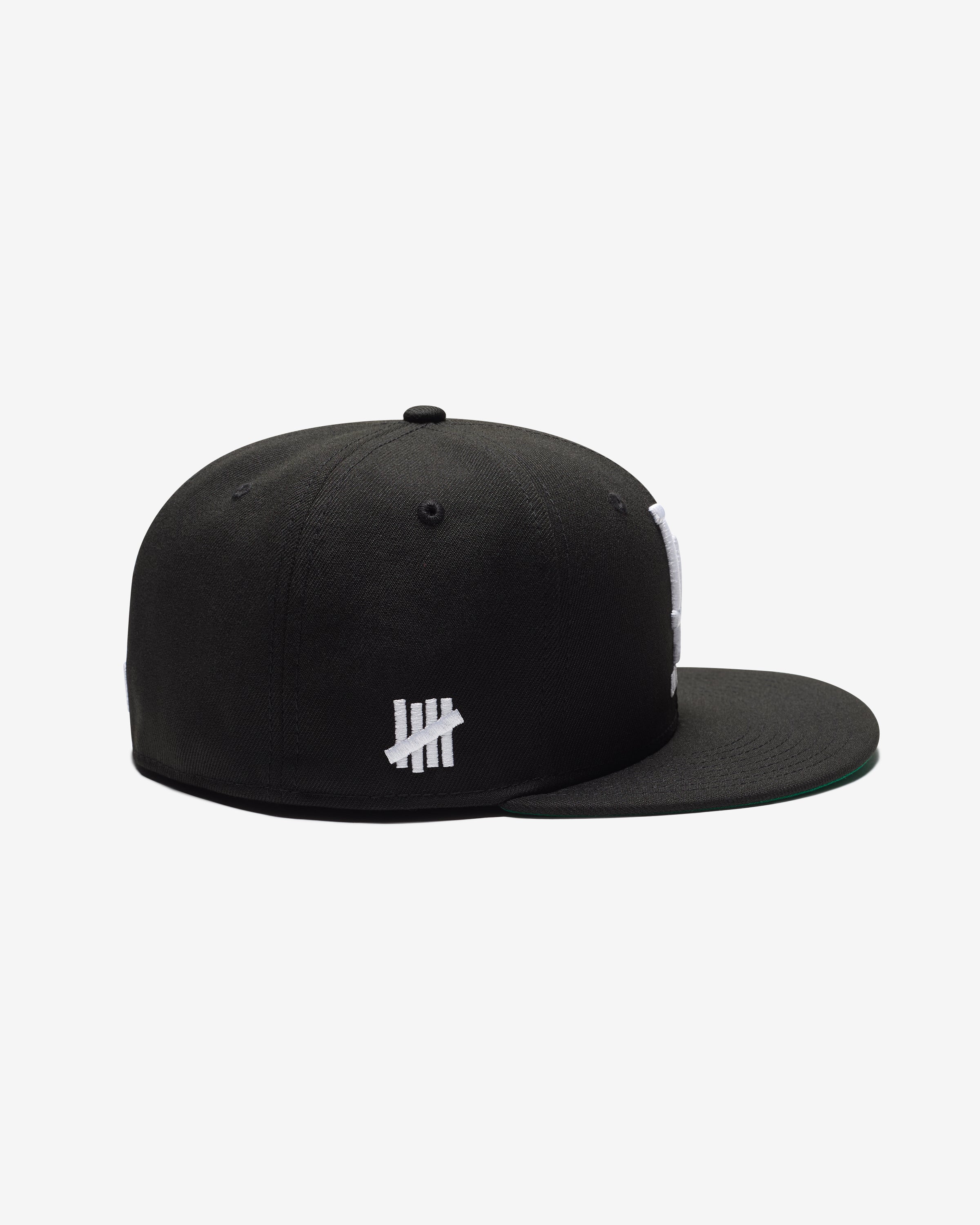 UNDEFEATED X NE X DODGERS STACKED LOGO FITTED - BLACK