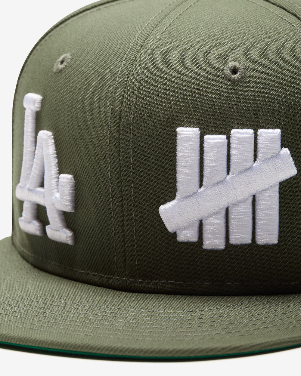UNDEFEATED X NE X DODGERS LOGOS FITTED - OLIVE