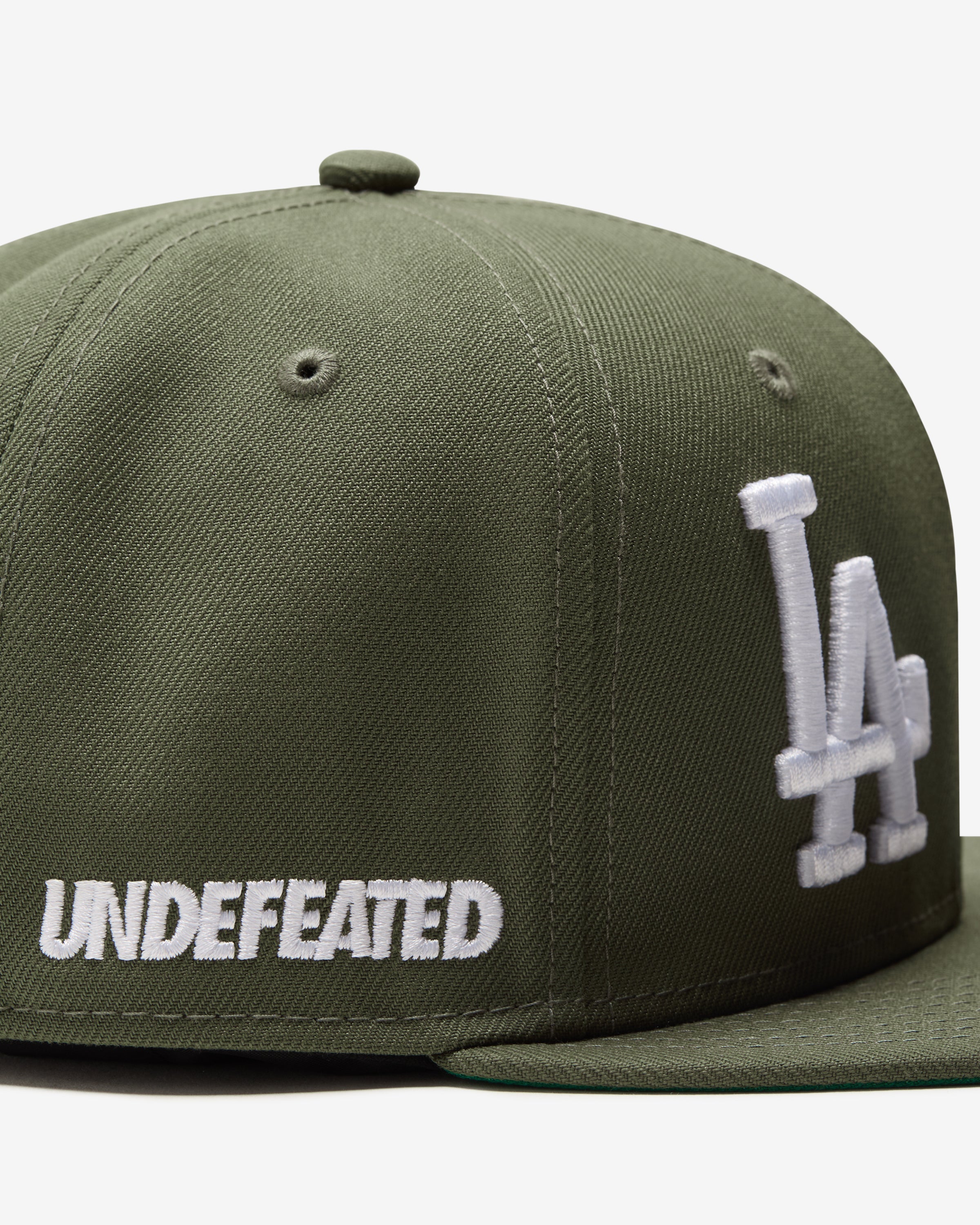 UNDEFEATED X NE X DODGERS LOGOS FITTED - OLIVE