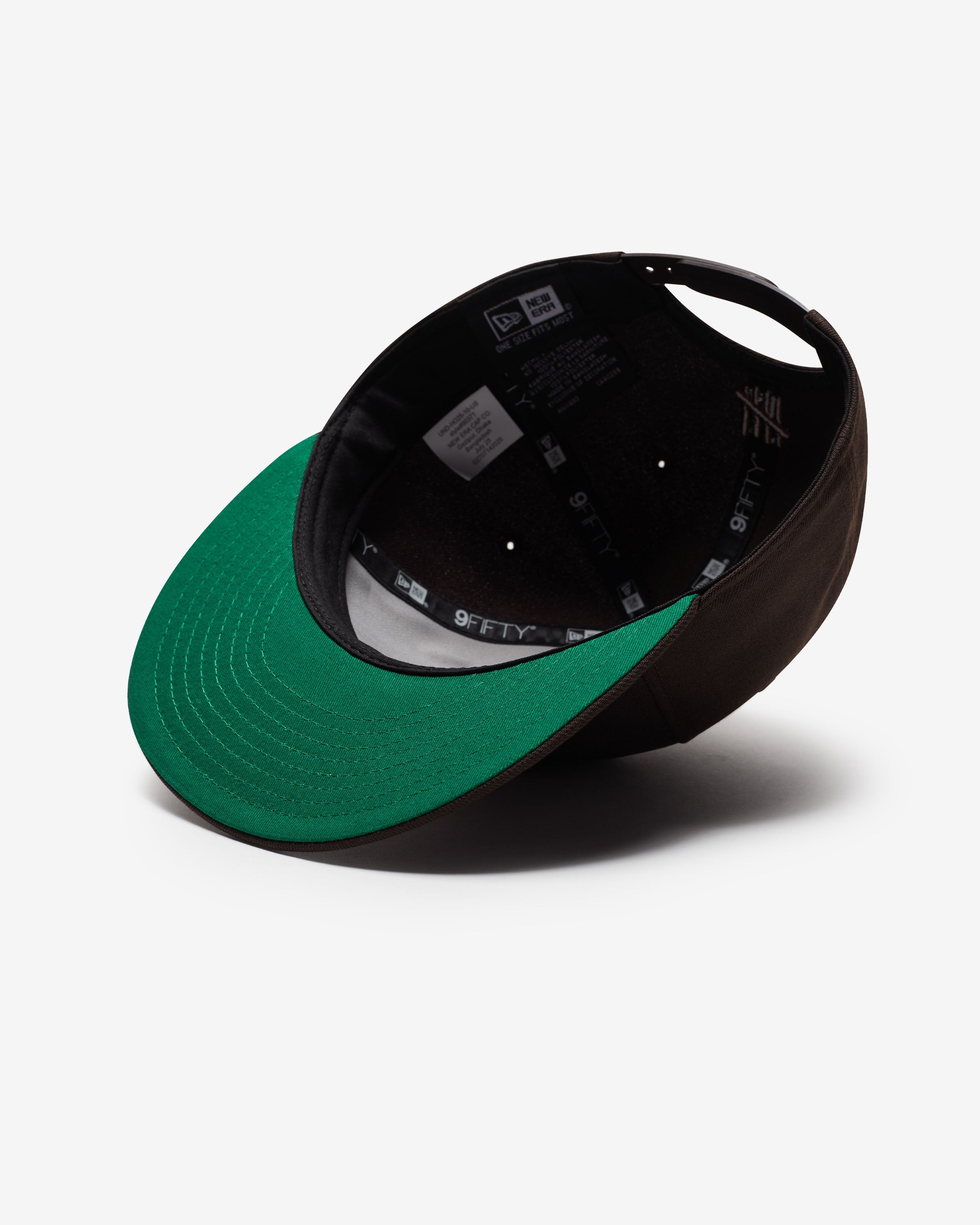 UNDEFEATED X NE BIG U SNAPBACK - BROWN