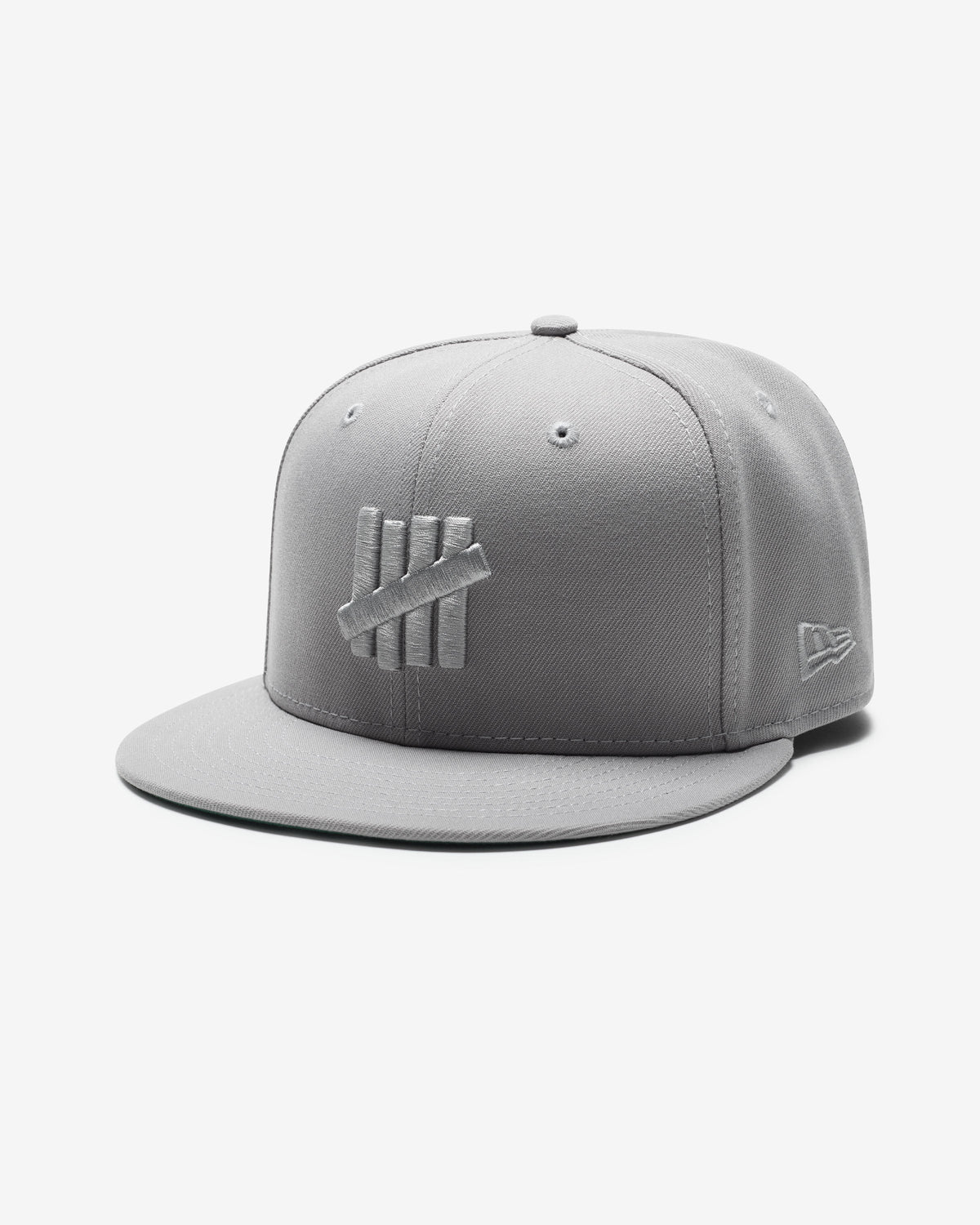 UNDEFEATED X NE MONOCHROME ICON FITTED - MEDIUM GREY