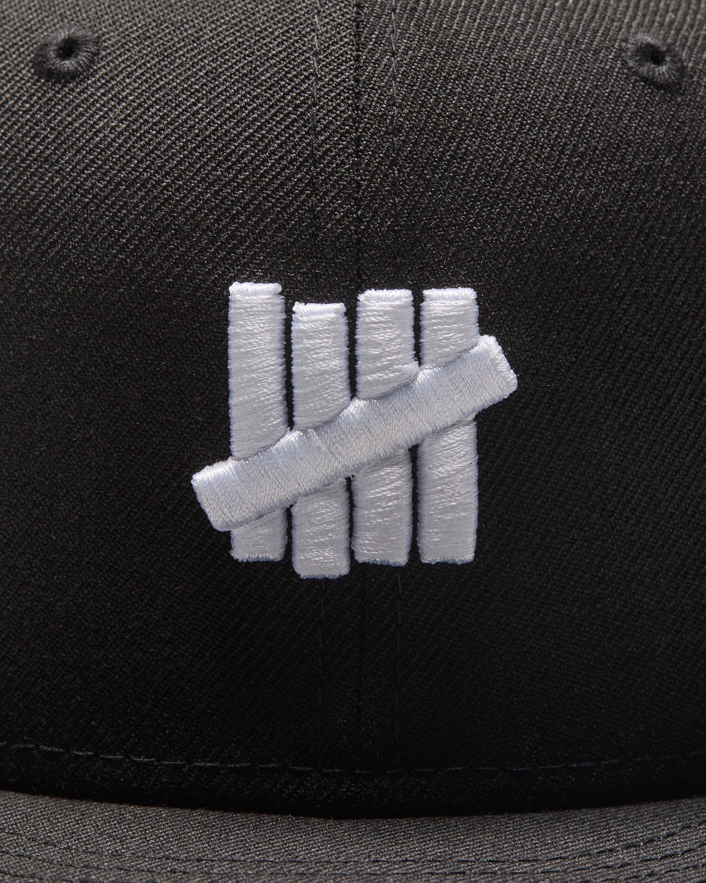 UNDEFEATED X NE WOOL ICON FITTED - BLACK
