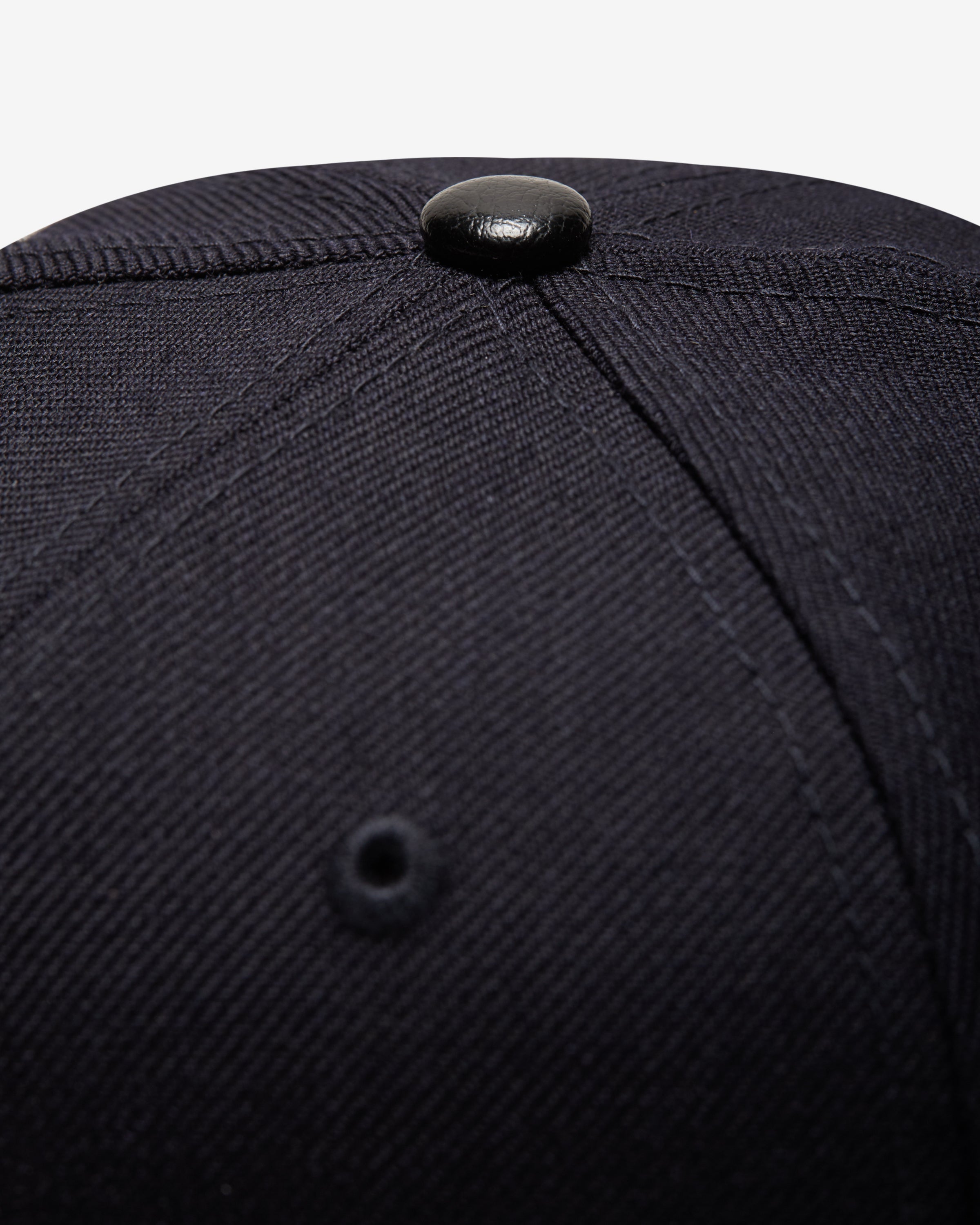 UNDEFEATED X NE WOOL ICON FITTED - DARK NAVY