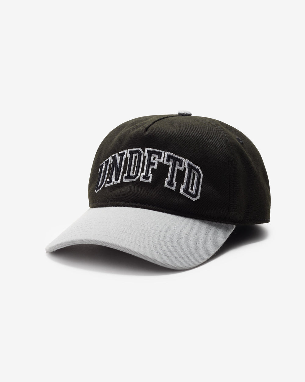 UNDEFEATED 2-TONE ARCH SNAPBACK - BLACK/ GREY