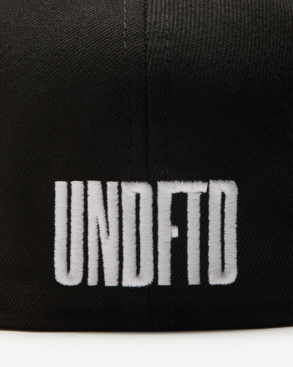 UNDEFEATED X NE ICON FITTED - BLACK