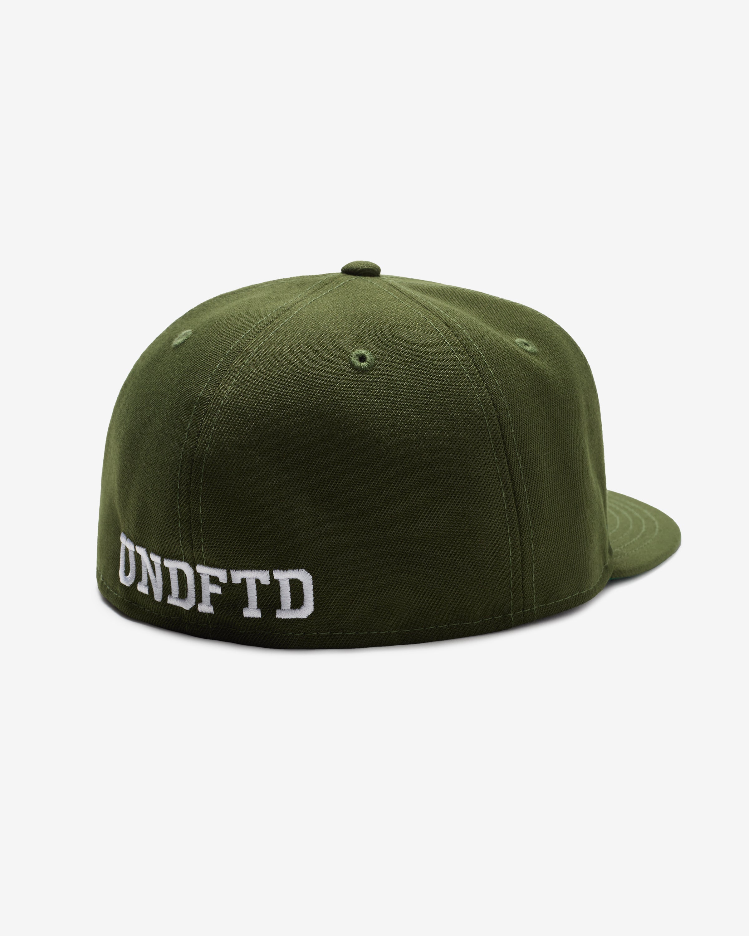 UNDEFEATED X NE CLASSIC ICON FITTED - OLIVE
