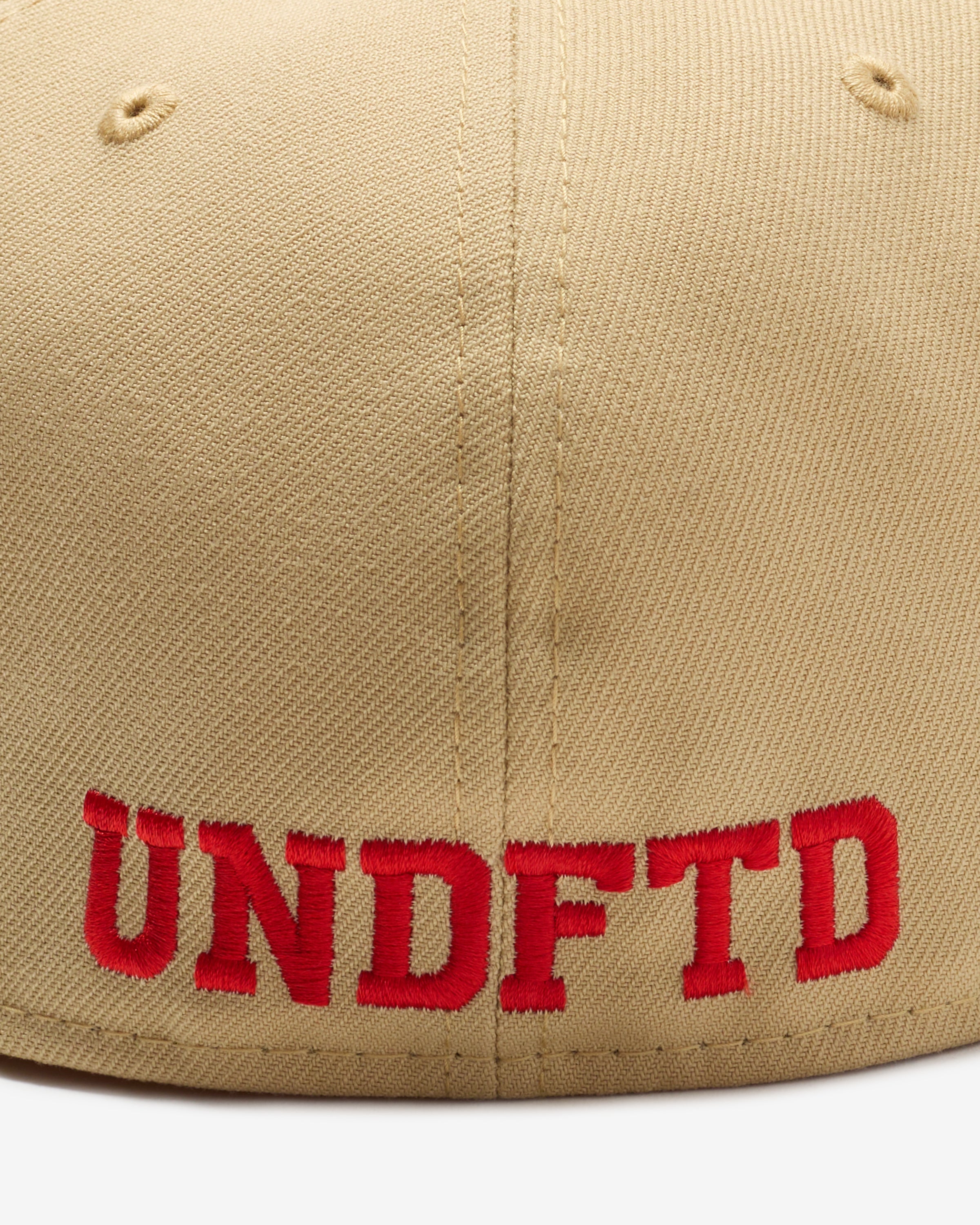 UNDEFEATED X NE CLASSIC ICON FITTED - KHAKI