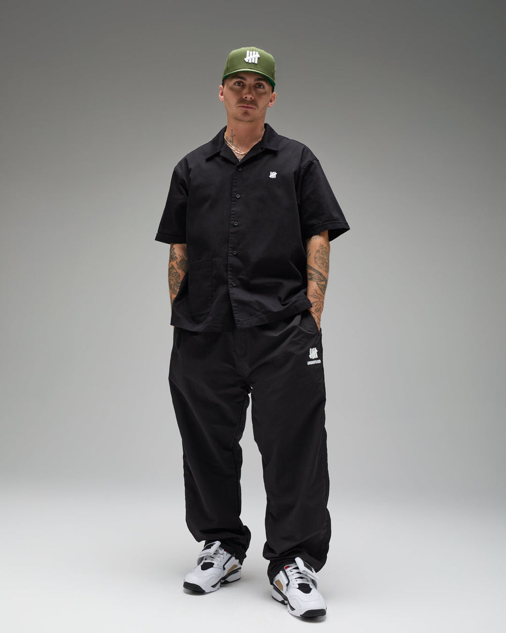 UNDEFEATED X NE CLASSIC ICON FITTED - KHAKI