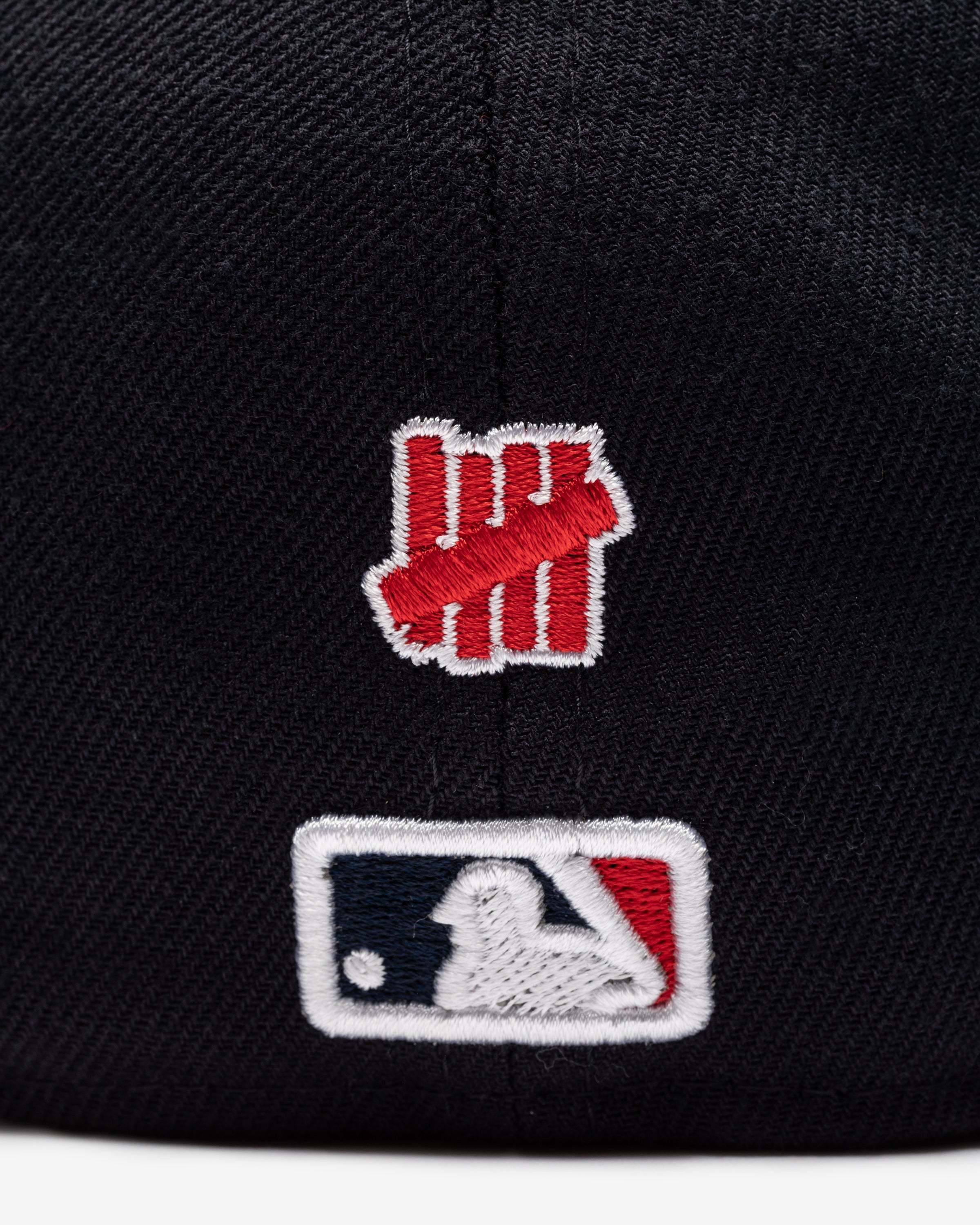 UNDEFEATED X NE X MLB FITTED - ATLANTA BRAVES -