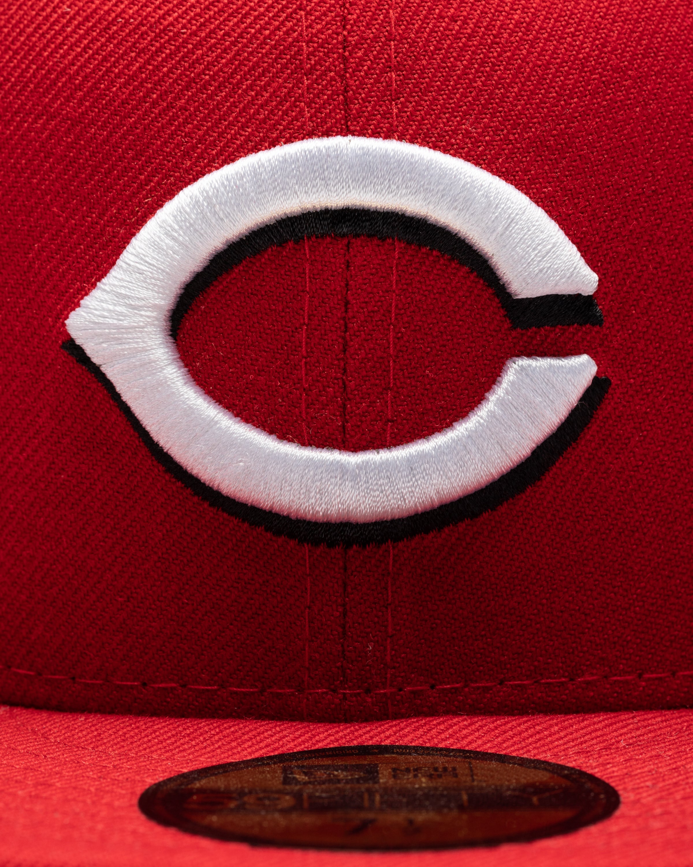 UNDEFEATED X NE X MLB FITTED - CINCINNATI REDS -