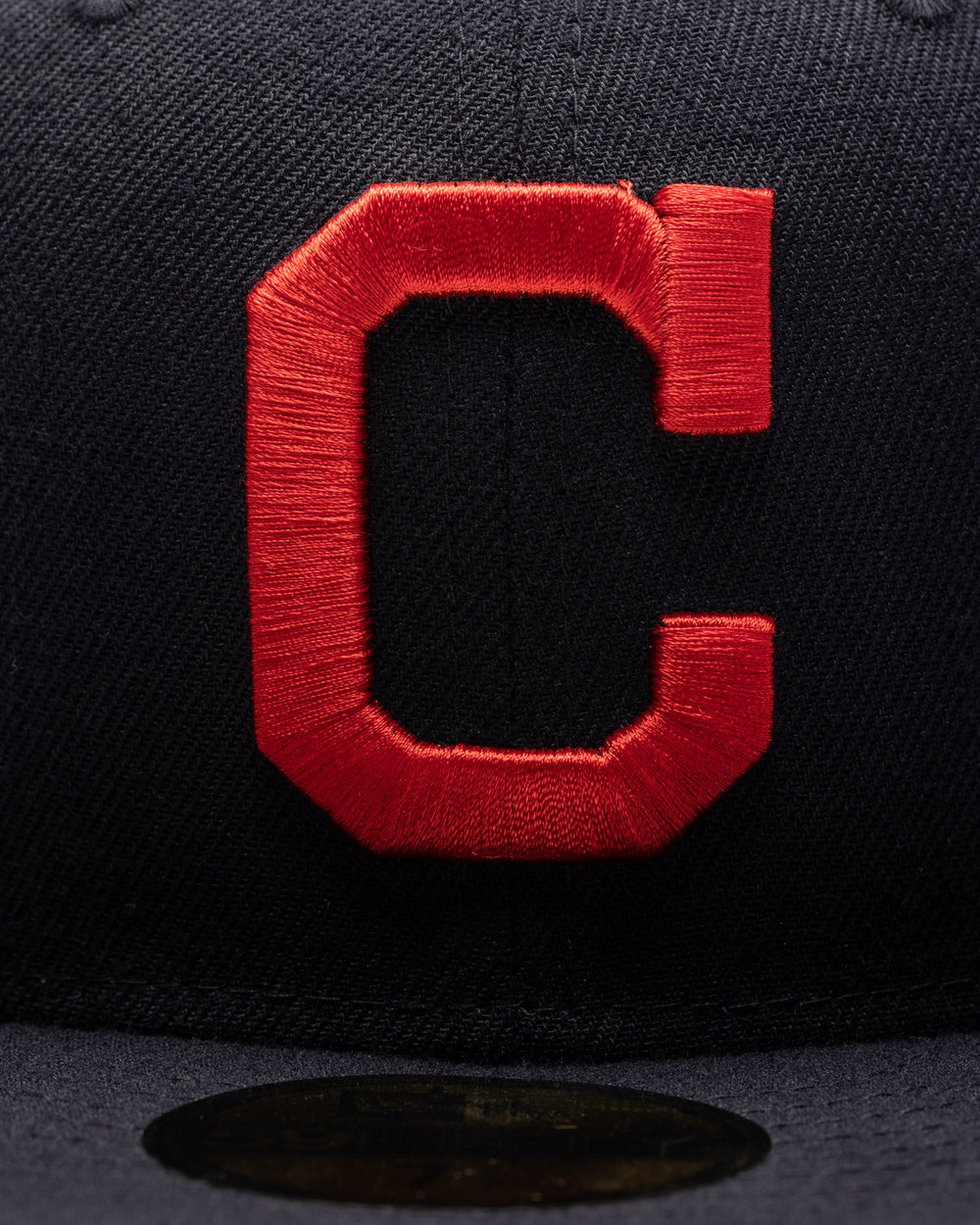 UNDEFEATED X NE X MLB FITTED - CLEVELAND INDIANS -
