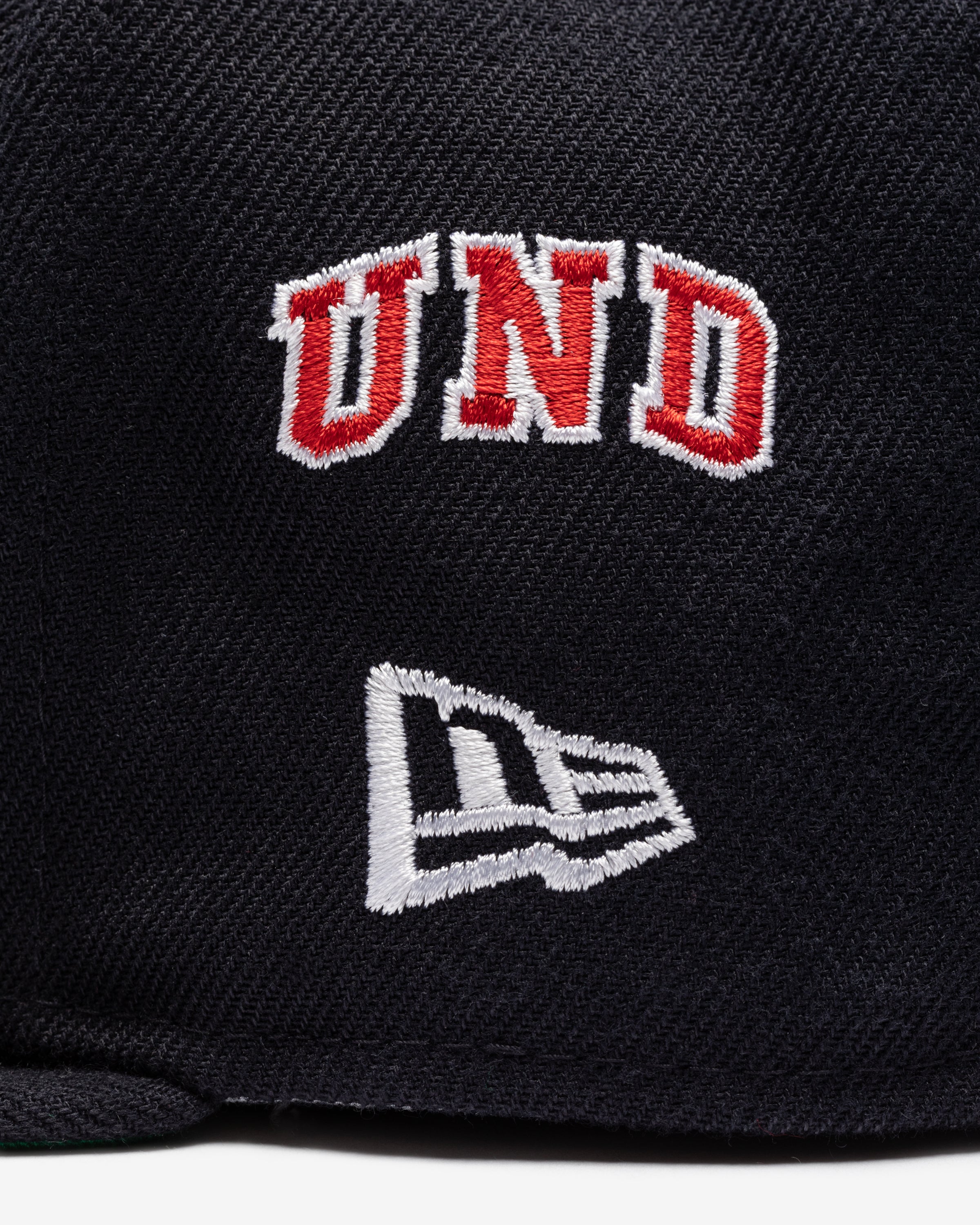 UNDEFEATED X NE X MLB FITTED - MINNESOTA TWINS -