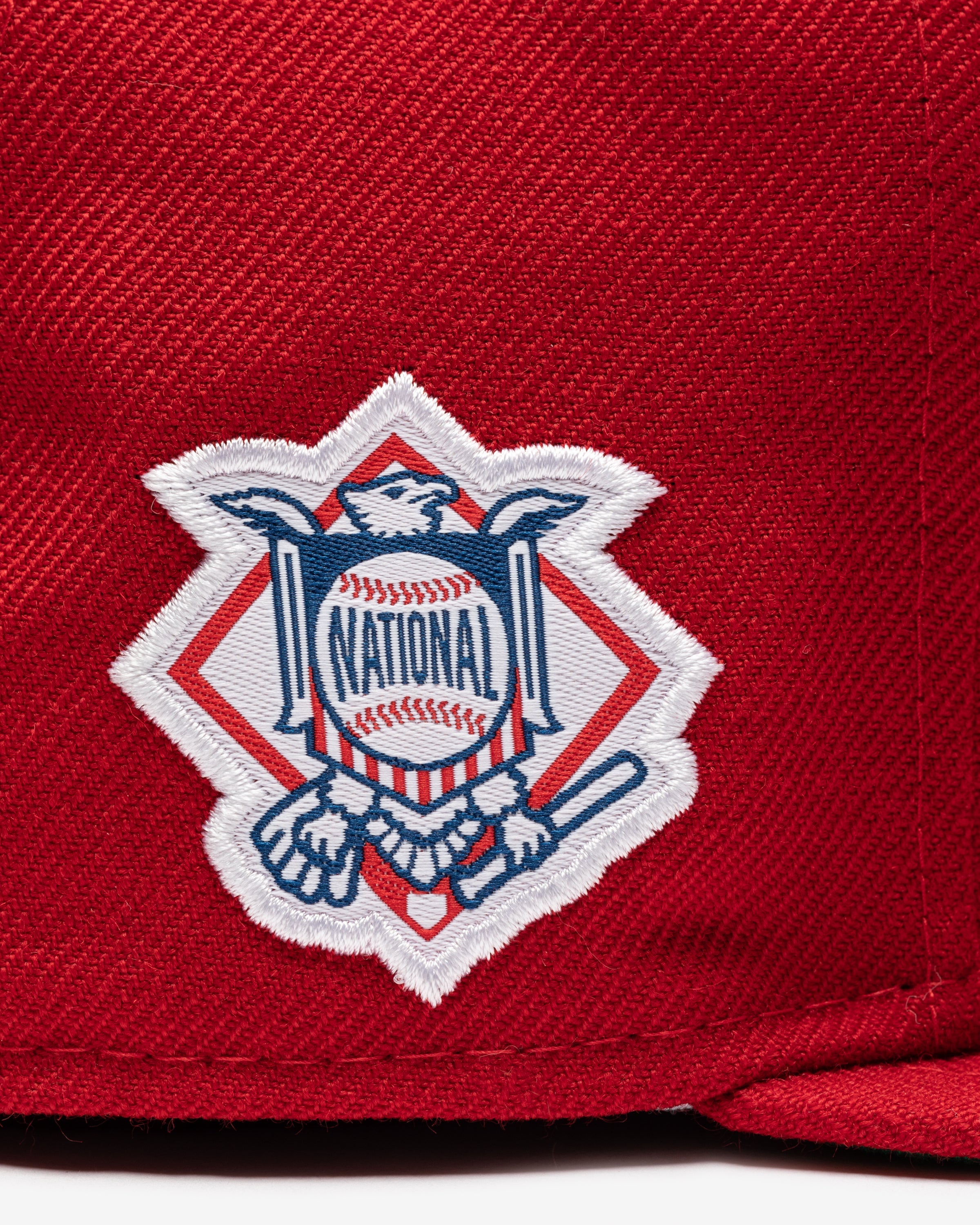 UNDEFEATED X NE X MLB FITTED - PHILADELPHIA PHILLIES -