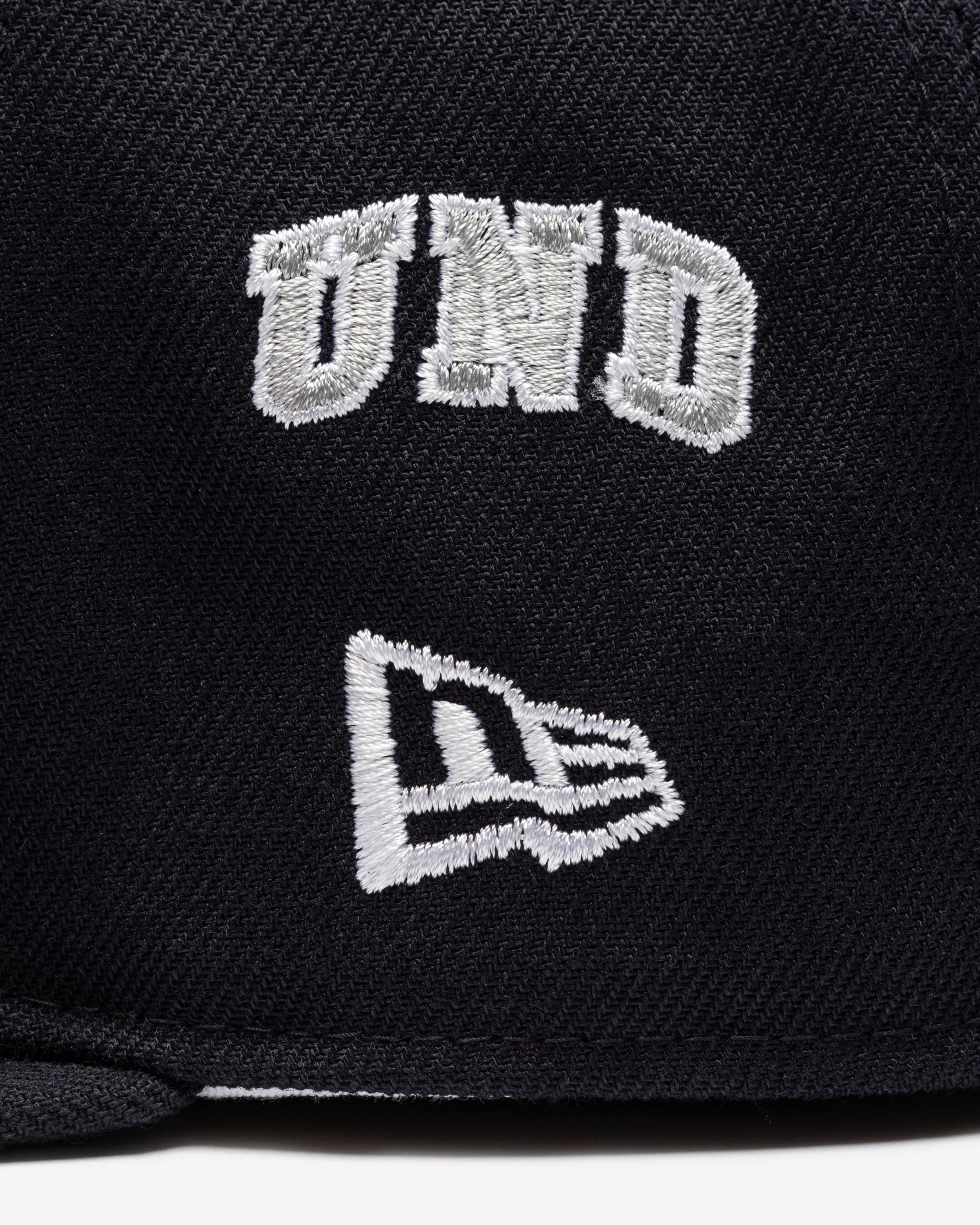 UNDEFEATED X NE X MLB FITTED - NEW YORK YANKEES -