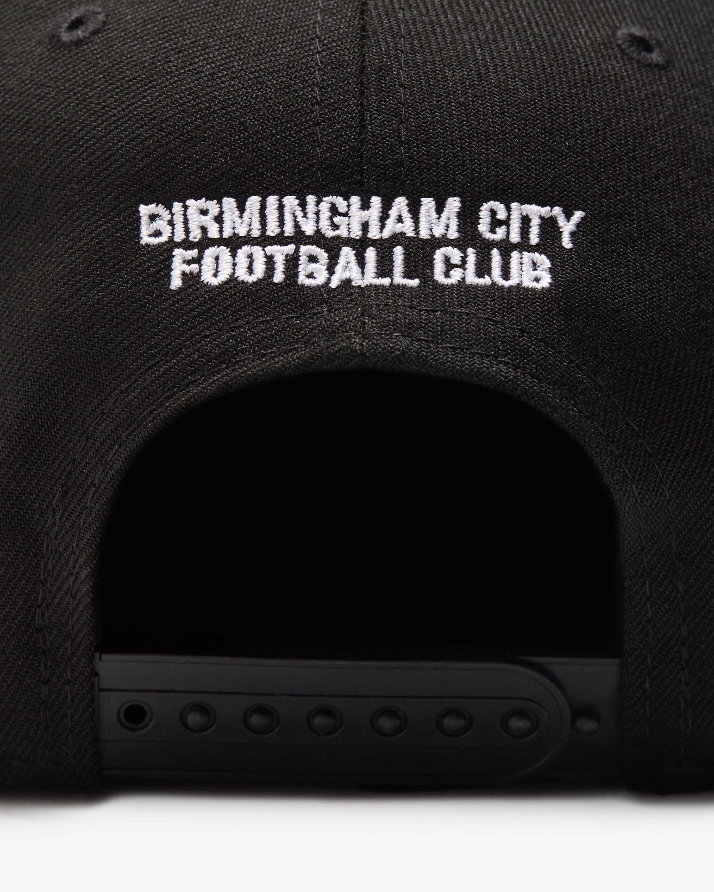 UNDEFEATED X BCFC NE TEAM SNAPBACK - BLACK