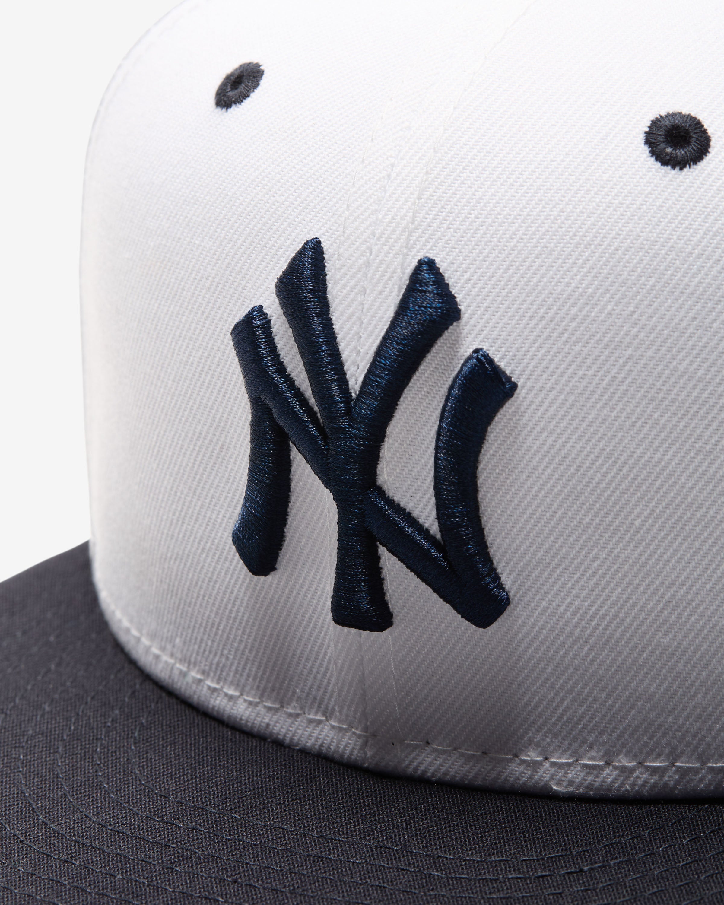 UNDEFEATED X NEW ERA NY YANKEES 59FIFTY FITTED - WHITE