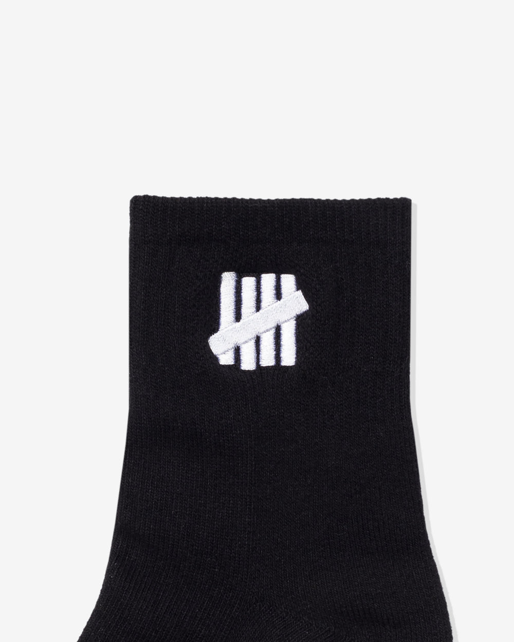 UNDEFEATED ICON ANKLE SOCK - BLACK