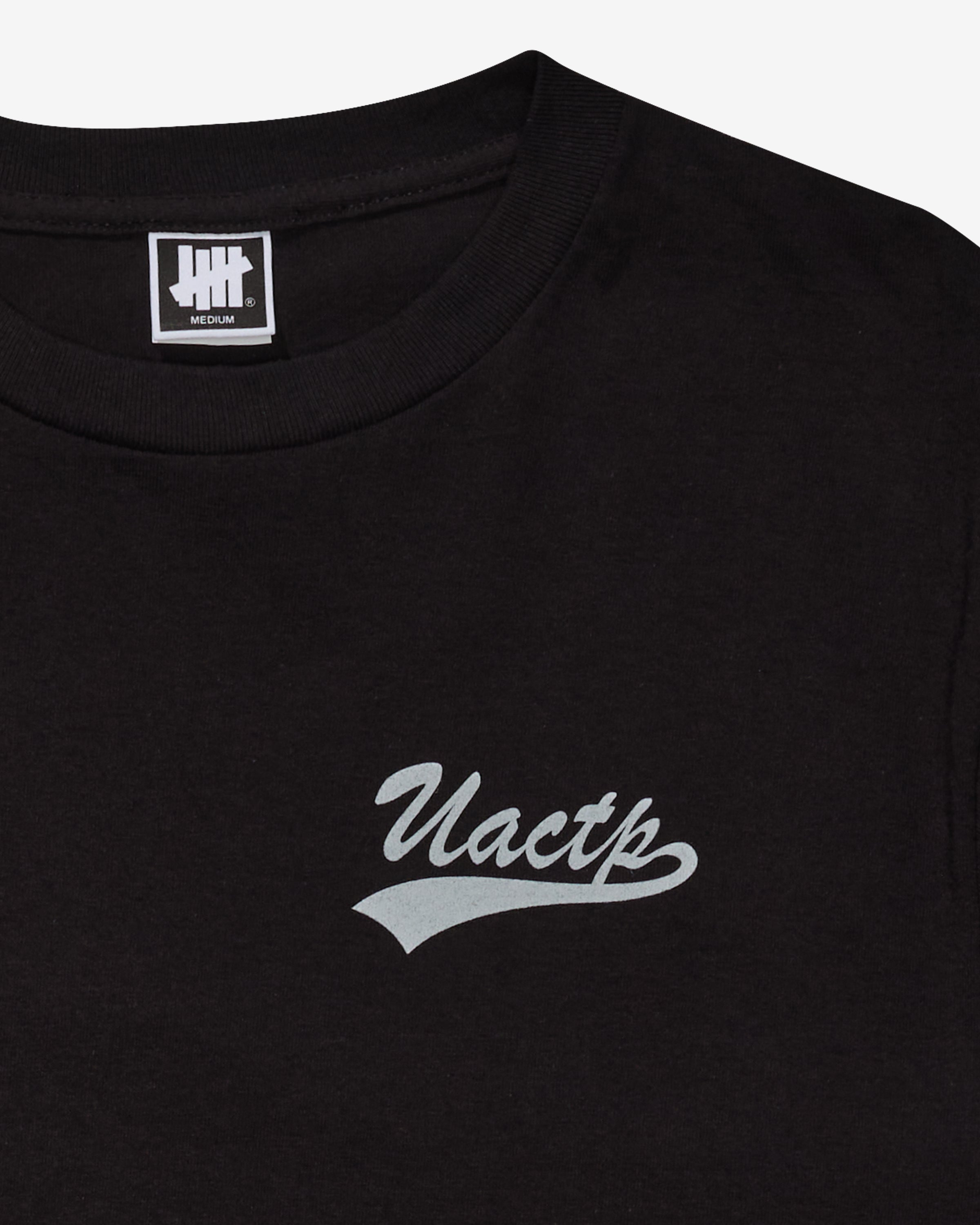 UACTP SCRIPT S/S TEE - BLACK