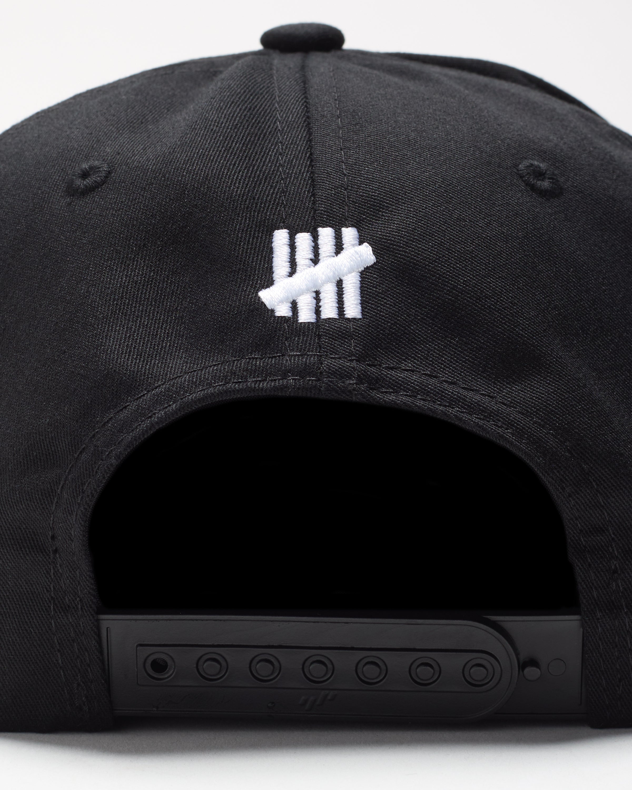 UACTP STRIKE SNAPBACK - BLACK