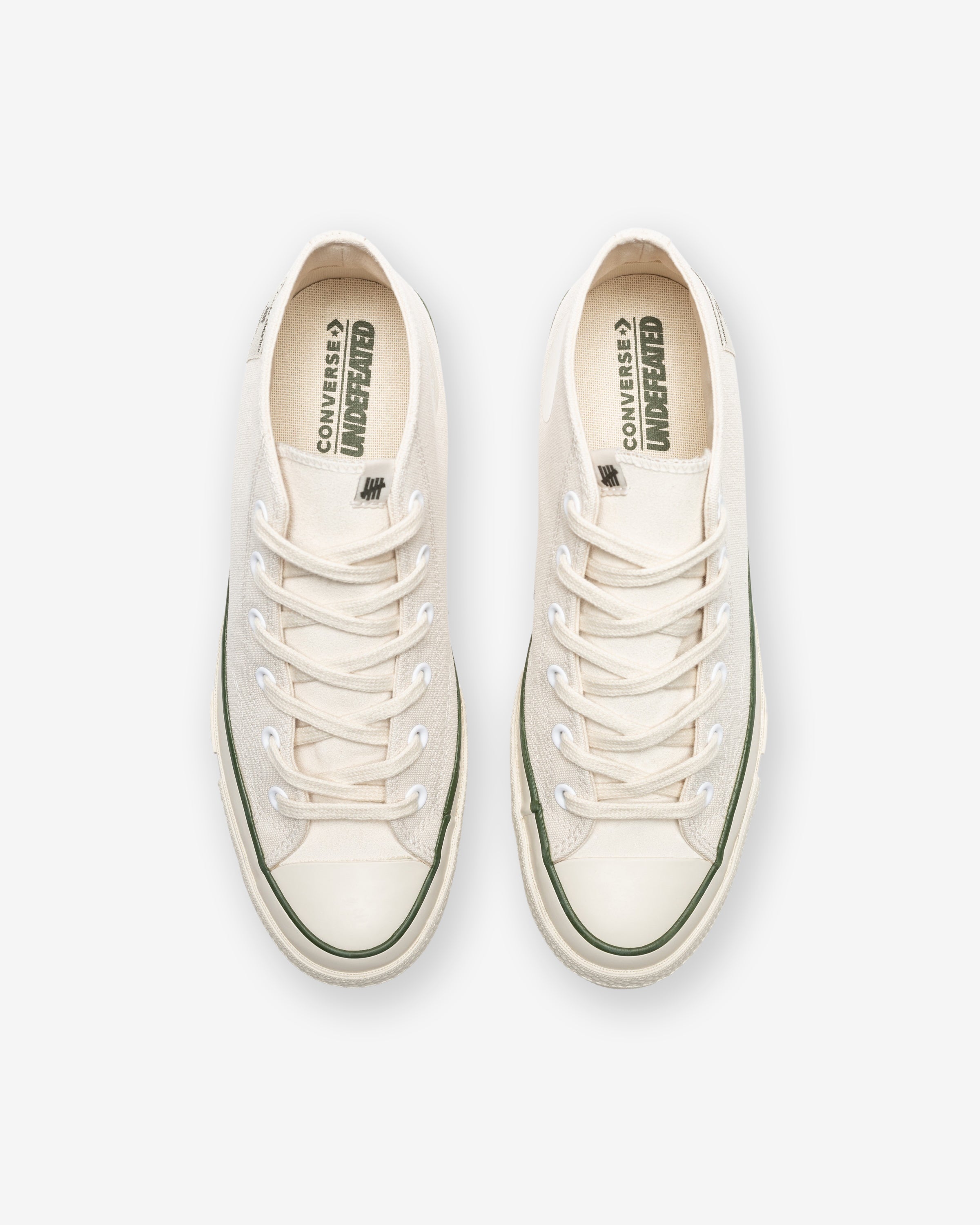 UNDEFEATED X CONVERSE CHUCK 70 MID- PARCHMENT/ CHIVE -