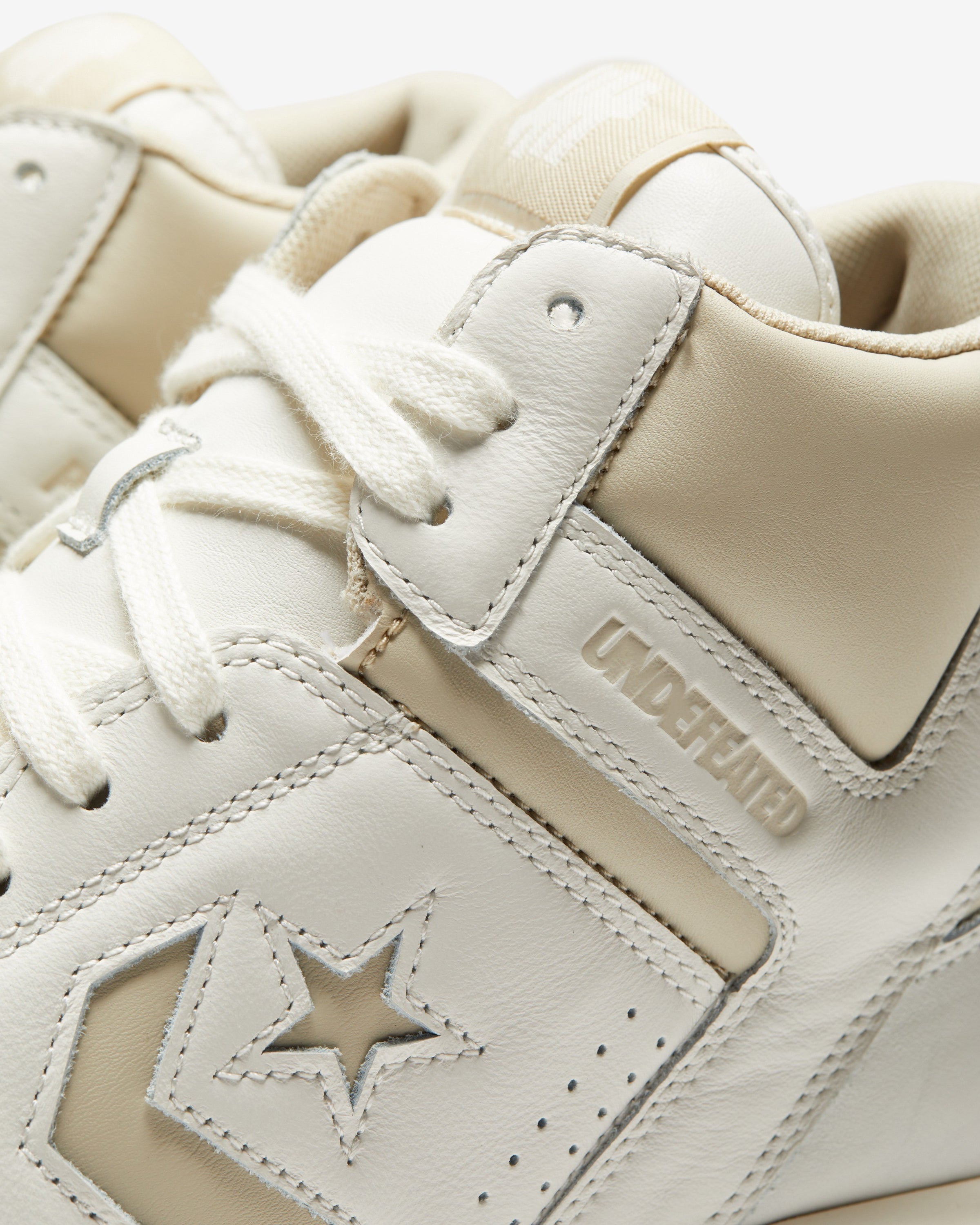 UNDEFEATED X CONVERSE WEAPON MID - VINTAGEWHITE/ CASTLE -