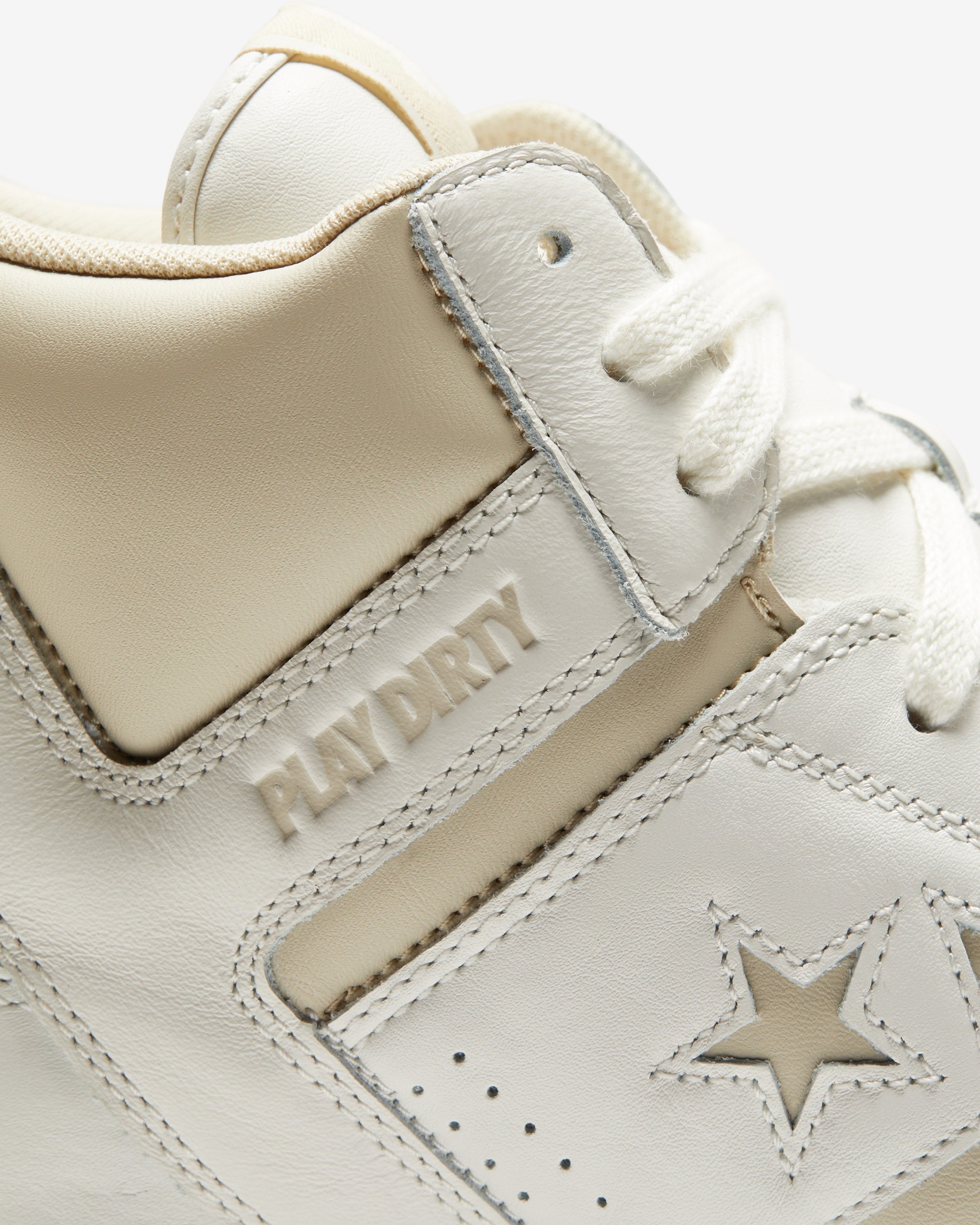 UNDEFEATED X CONVERSE WEAPON MID - VINTAGEWHITE/ CASTLE -