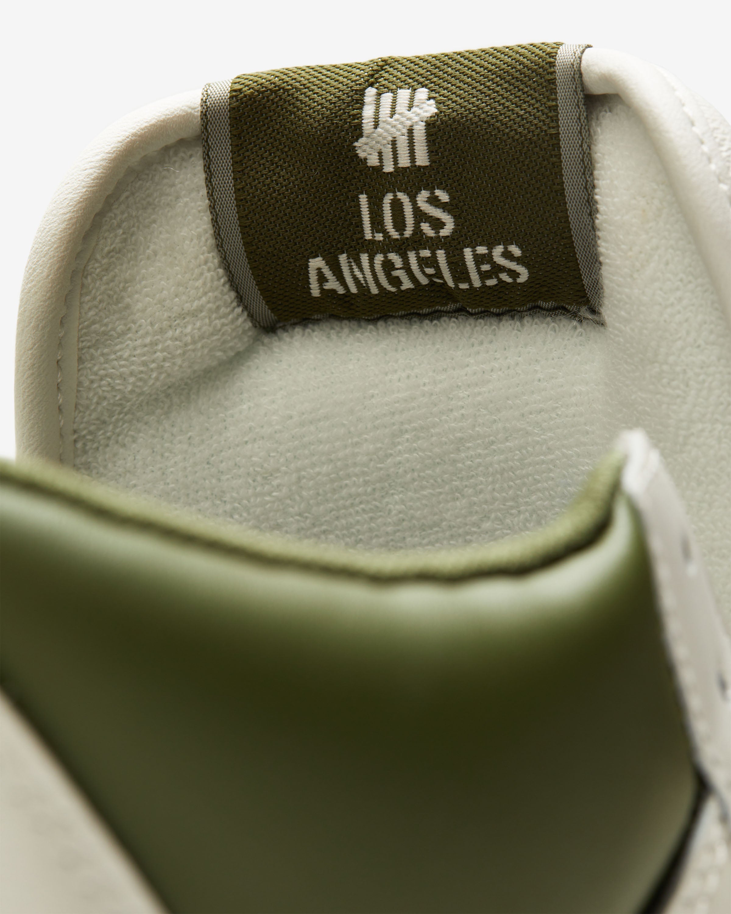UNDEFEATED X CONVERSE WEAPON MID - VINTAGEWHITE/ CHIVE -