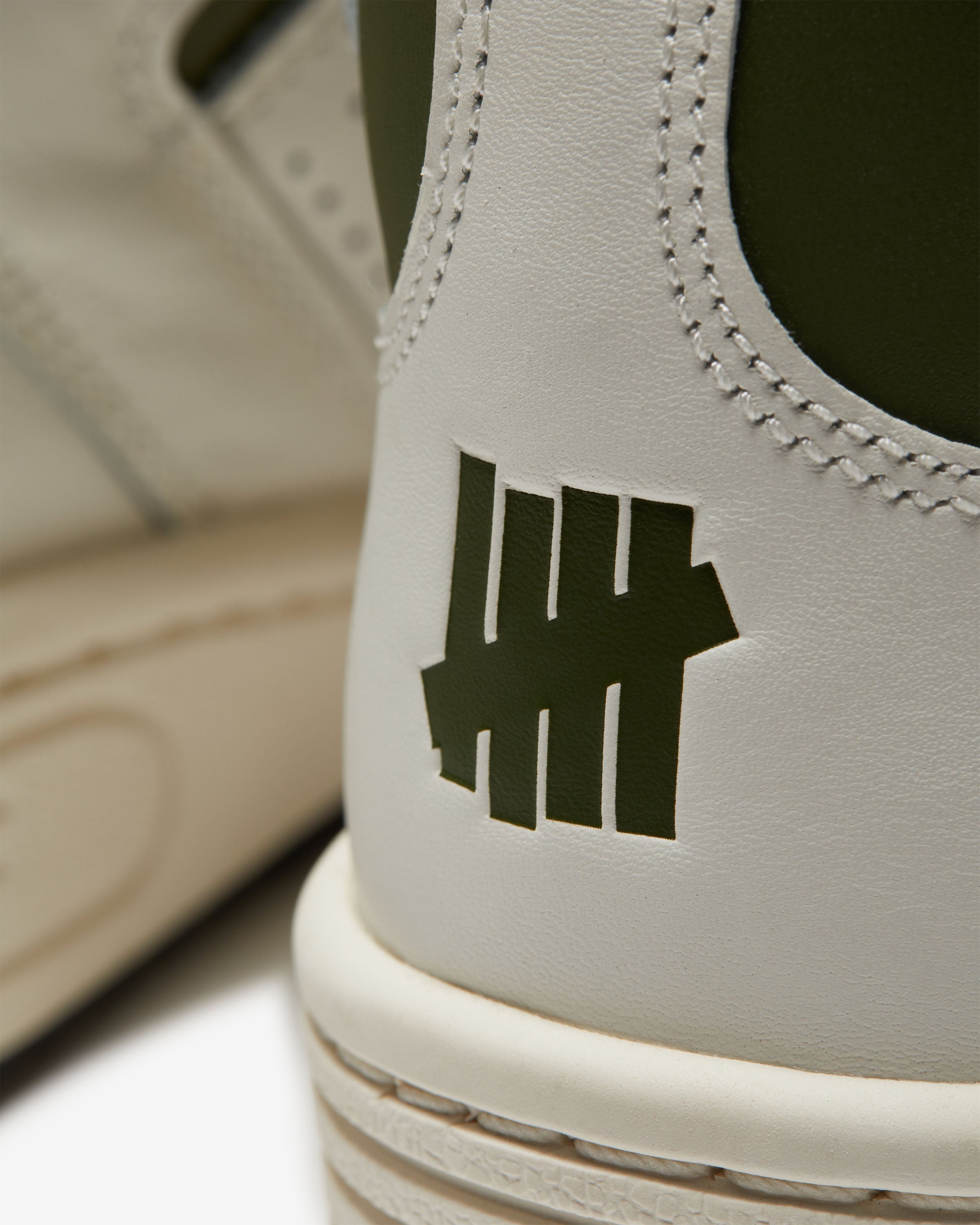 UNDEFEATED X CONVERSE WEAPON MID - VINTAGEWHITE/ CHIVE -