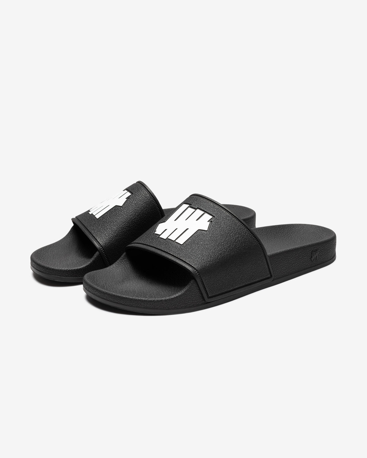 UNDEFEATED ICON CLASSIC SLIDE - BLACK/WHITE