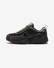 UNDEFEATED X NIKE AIR ZOOM SPIRIDON - CARGOKHAKI/ BLACK -