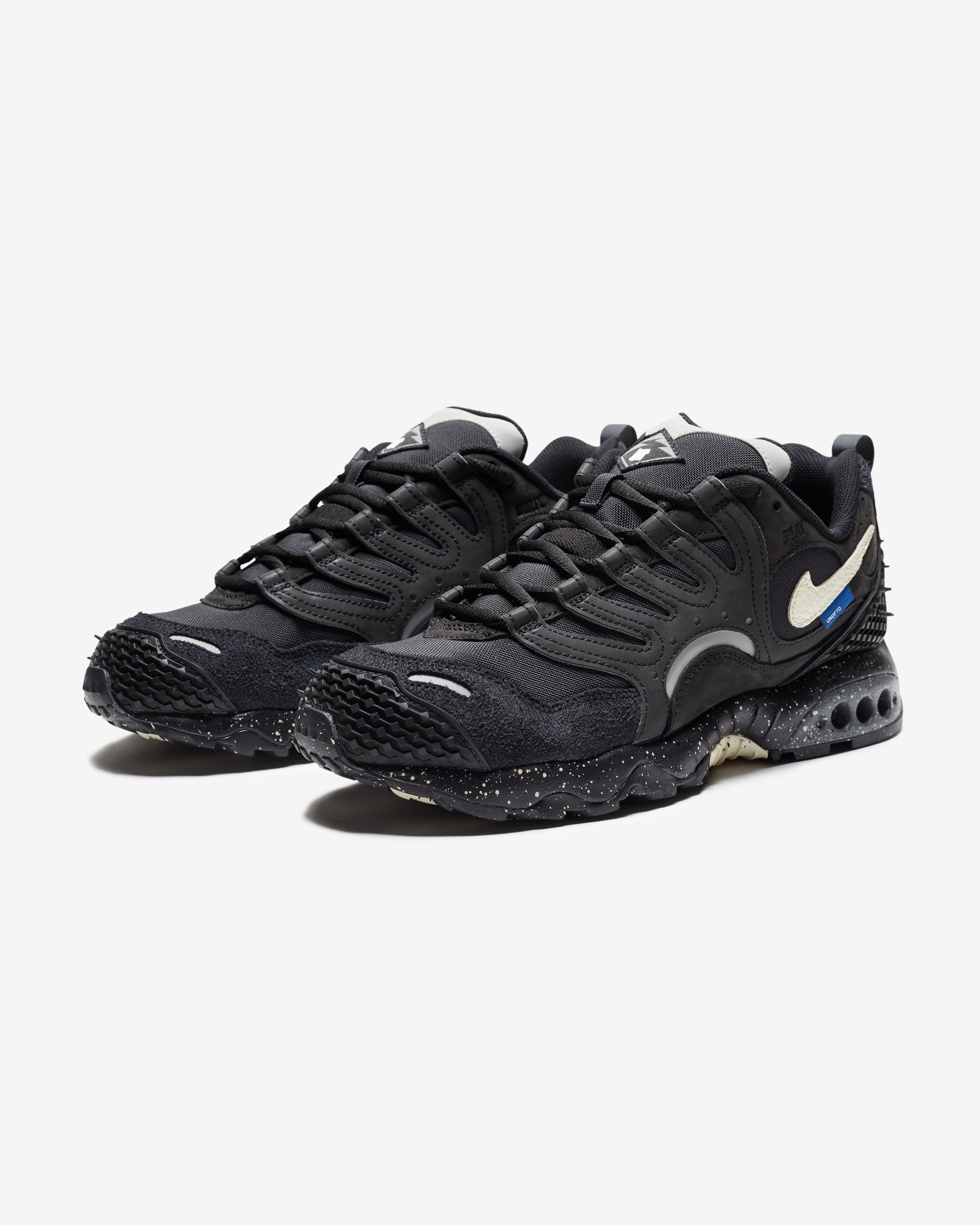 UNDEFEATED X NIKE AIR TERRA HUMARA - BLACK/ COCONUTMILK -