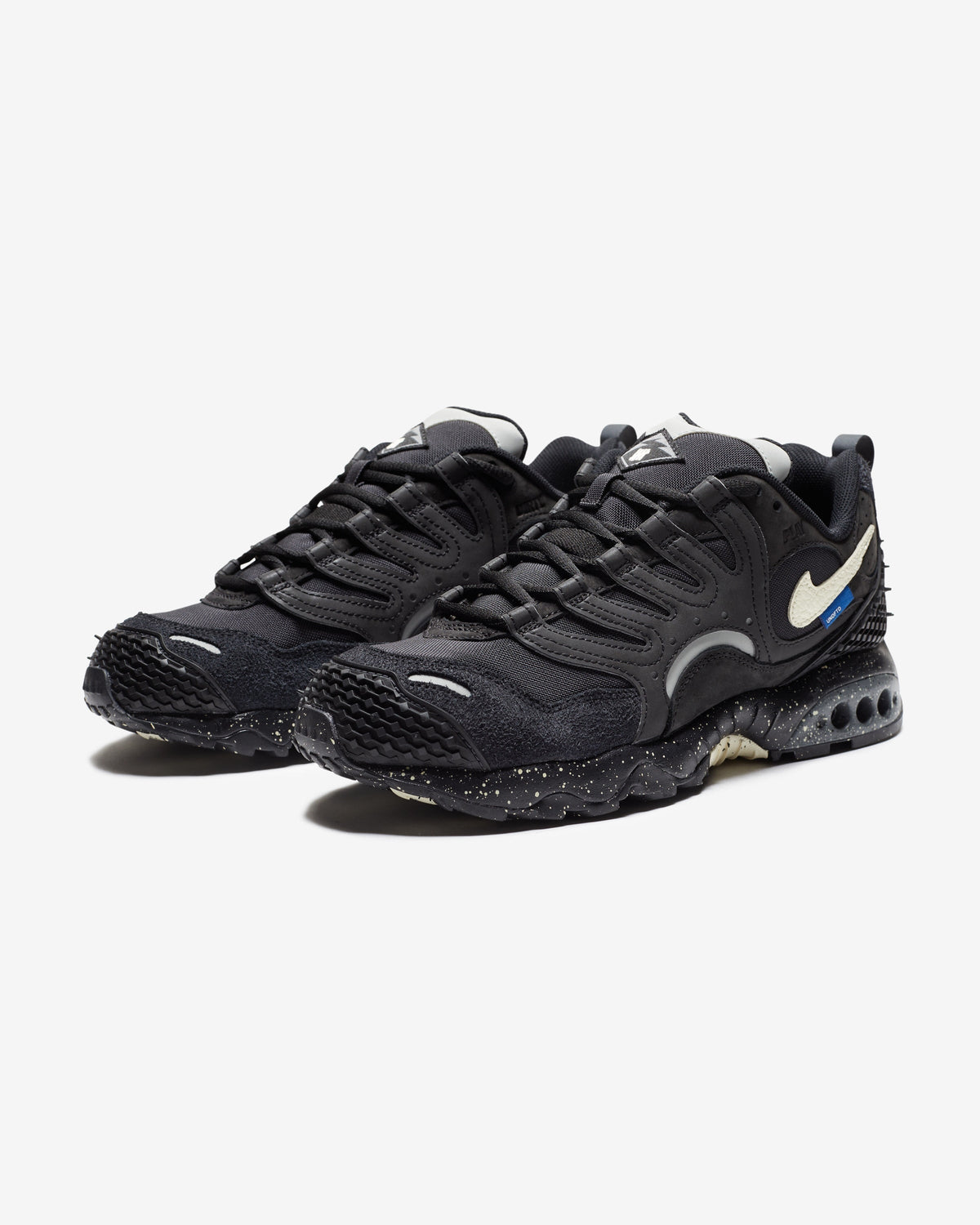 UNDEFEATED X NIKE AIR TERRA HUMARA - BLACK/ COCONUTMILK -
