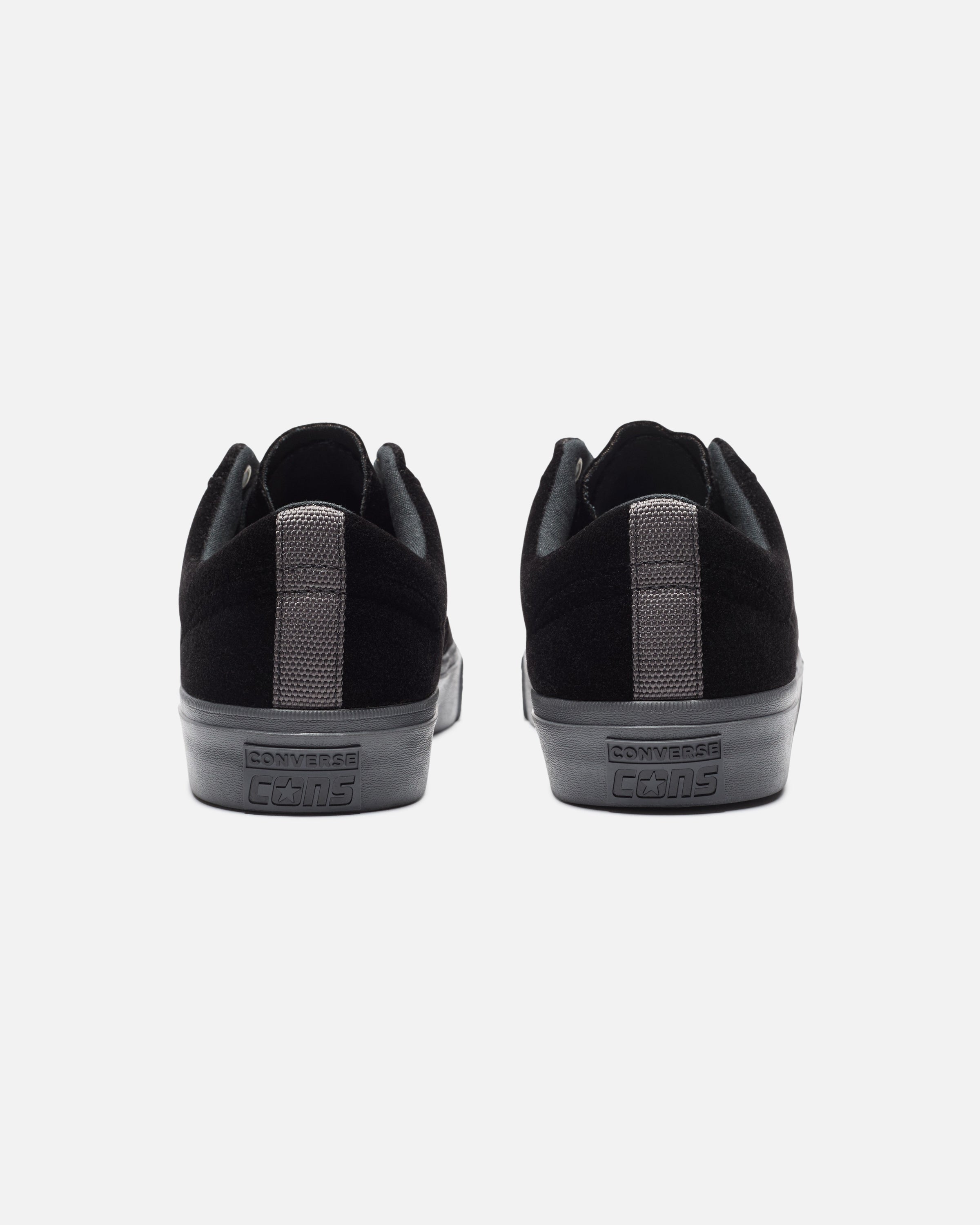 UNDEFEATED X CONVERSE ONE STAR ACADEMY PRO OX - BLACK -