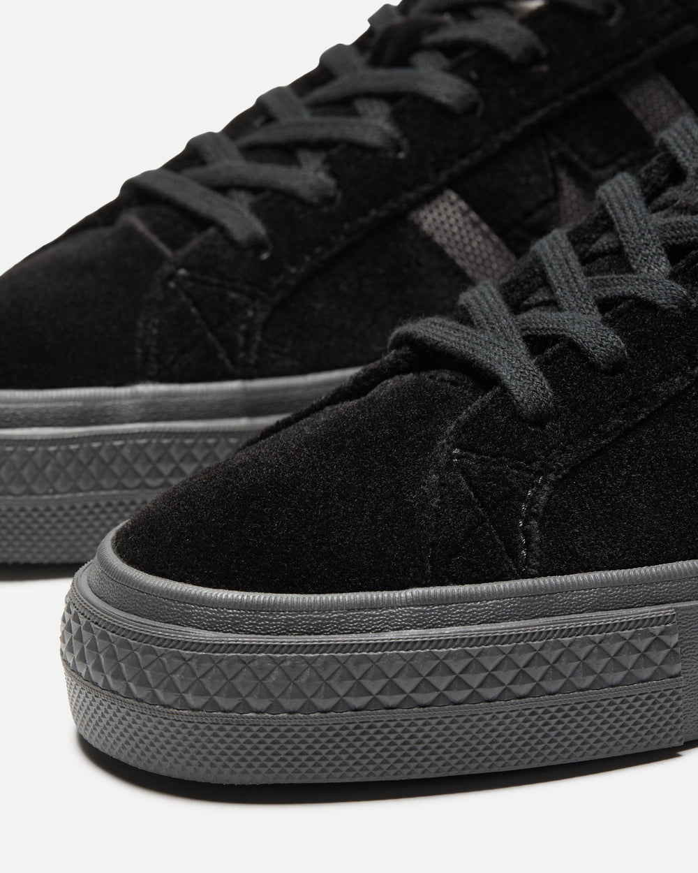 UNDEFEATED X CONVERSE ONE STAR ACADEMY PRO OX - BLACK -